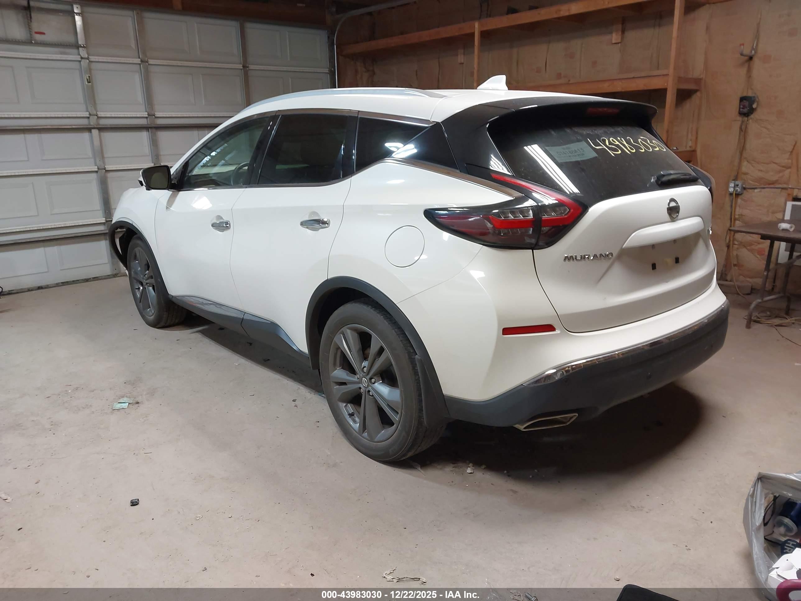 NISSAN MURANO image 3