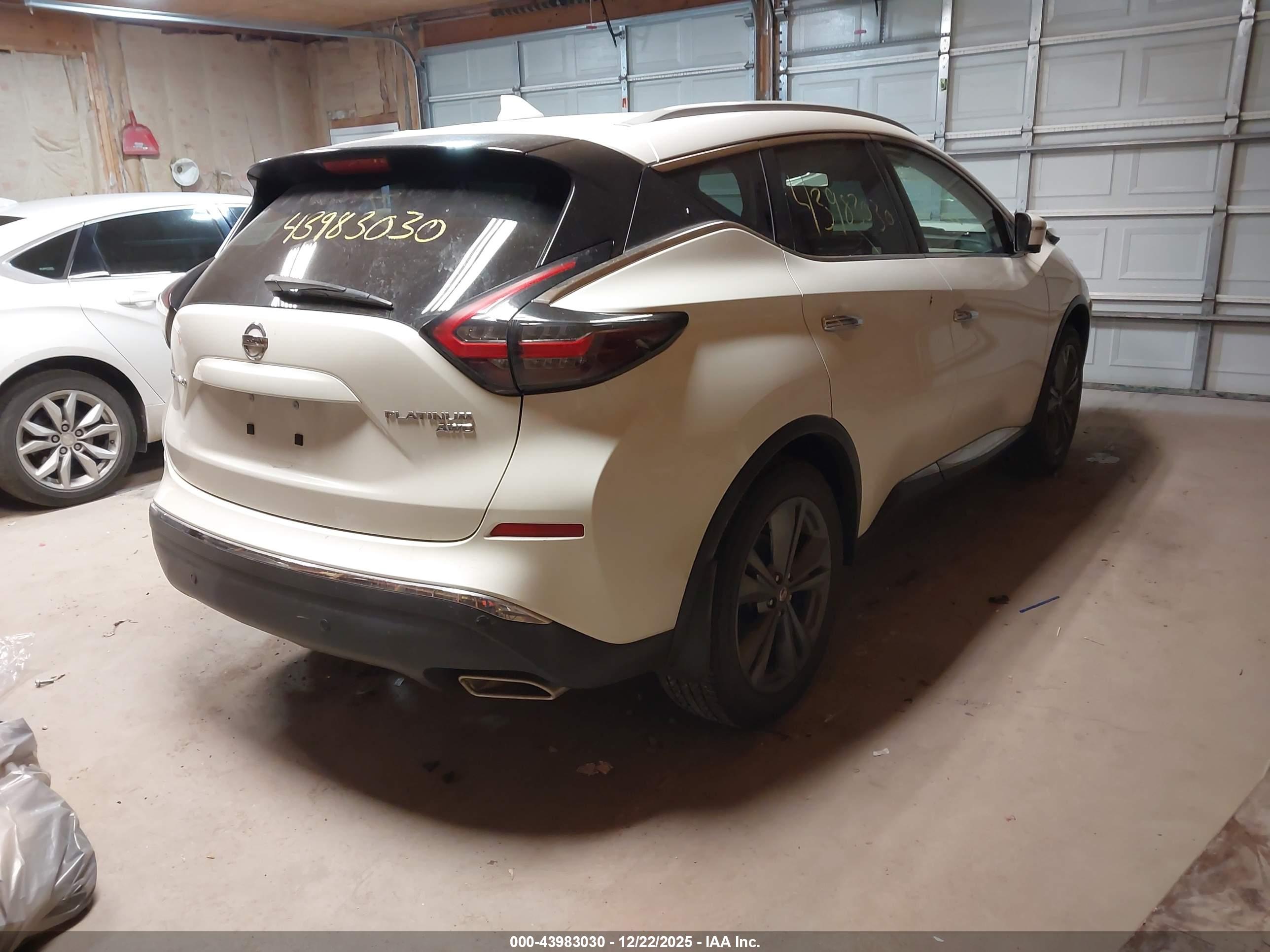 NISSAN MURANO image 4