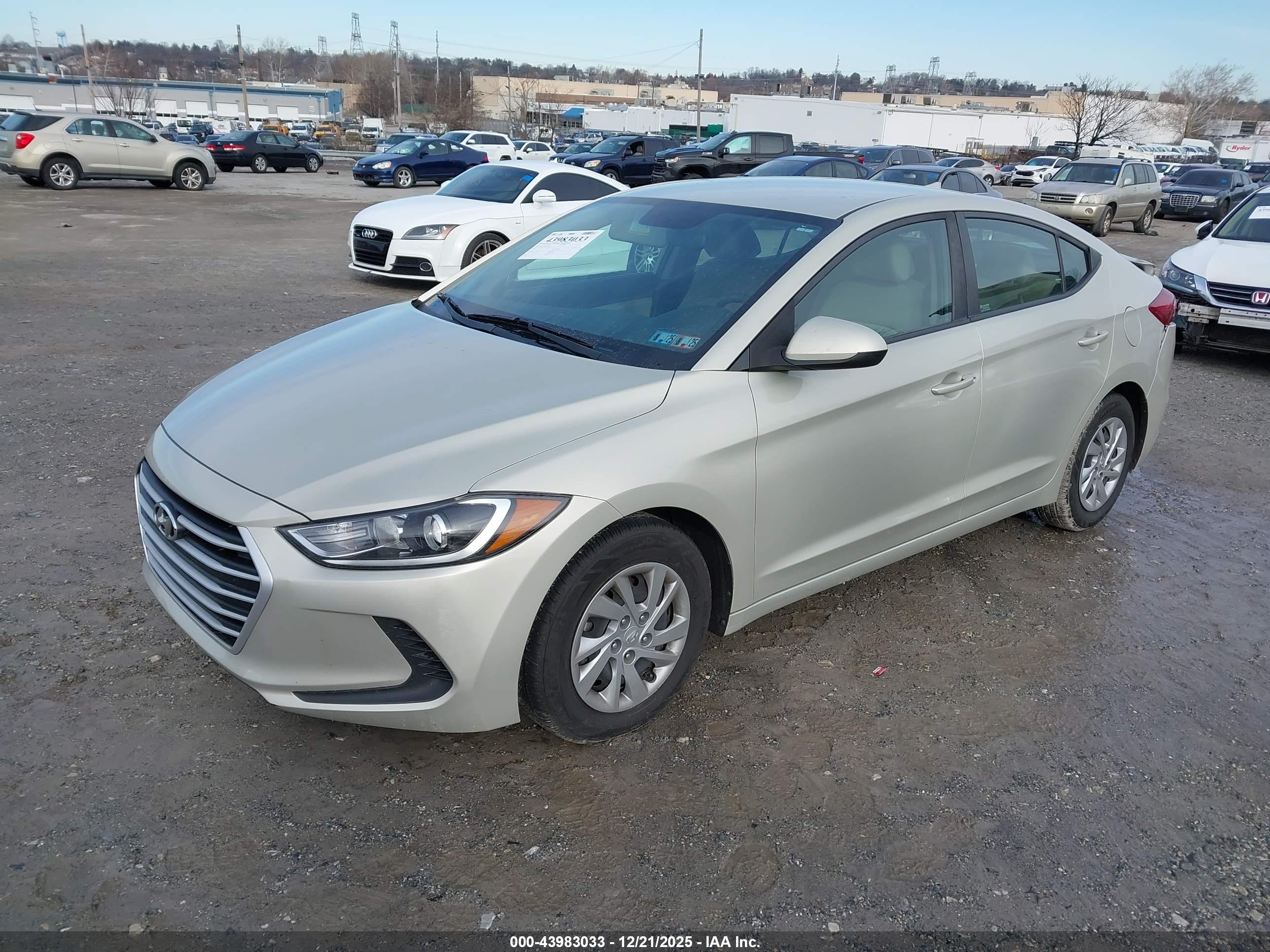 HYUNDAI ELANTRA image 2