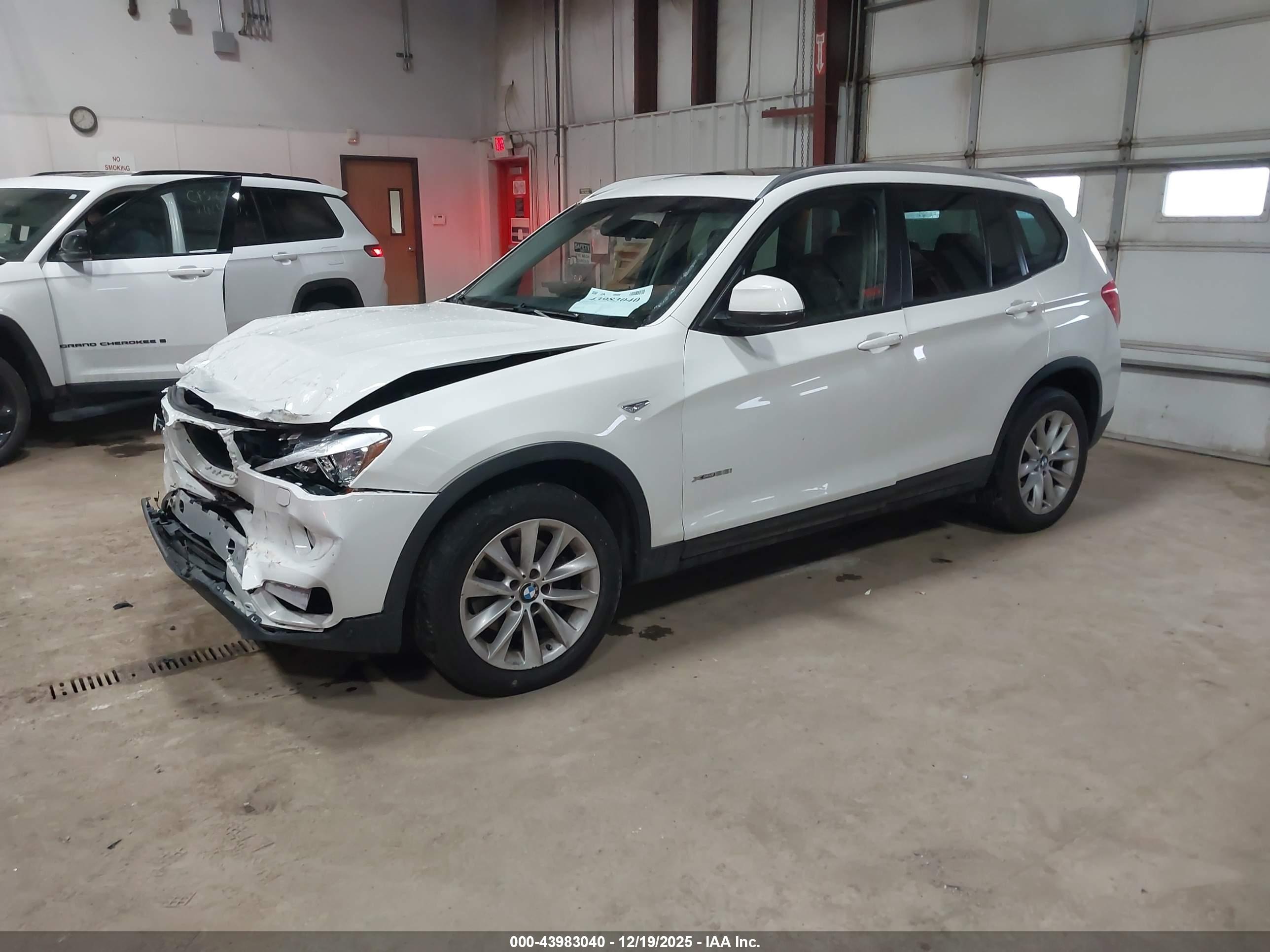 BMW X3 image 2