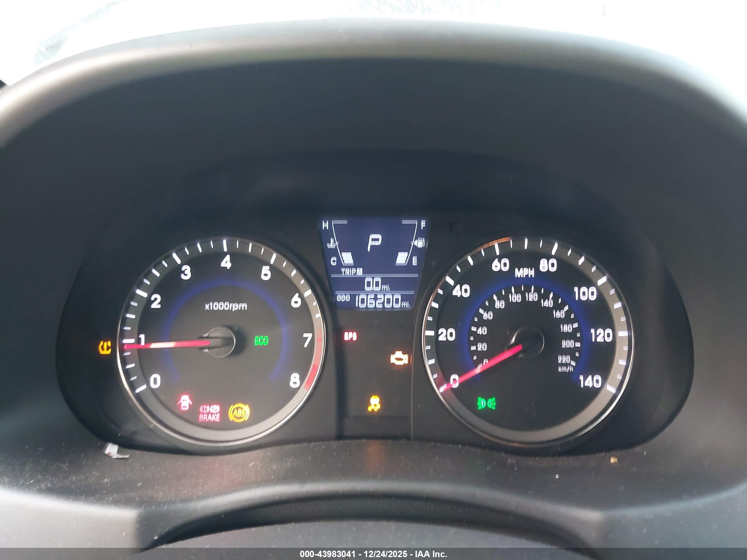 HYUNDAI ACCENT image 7