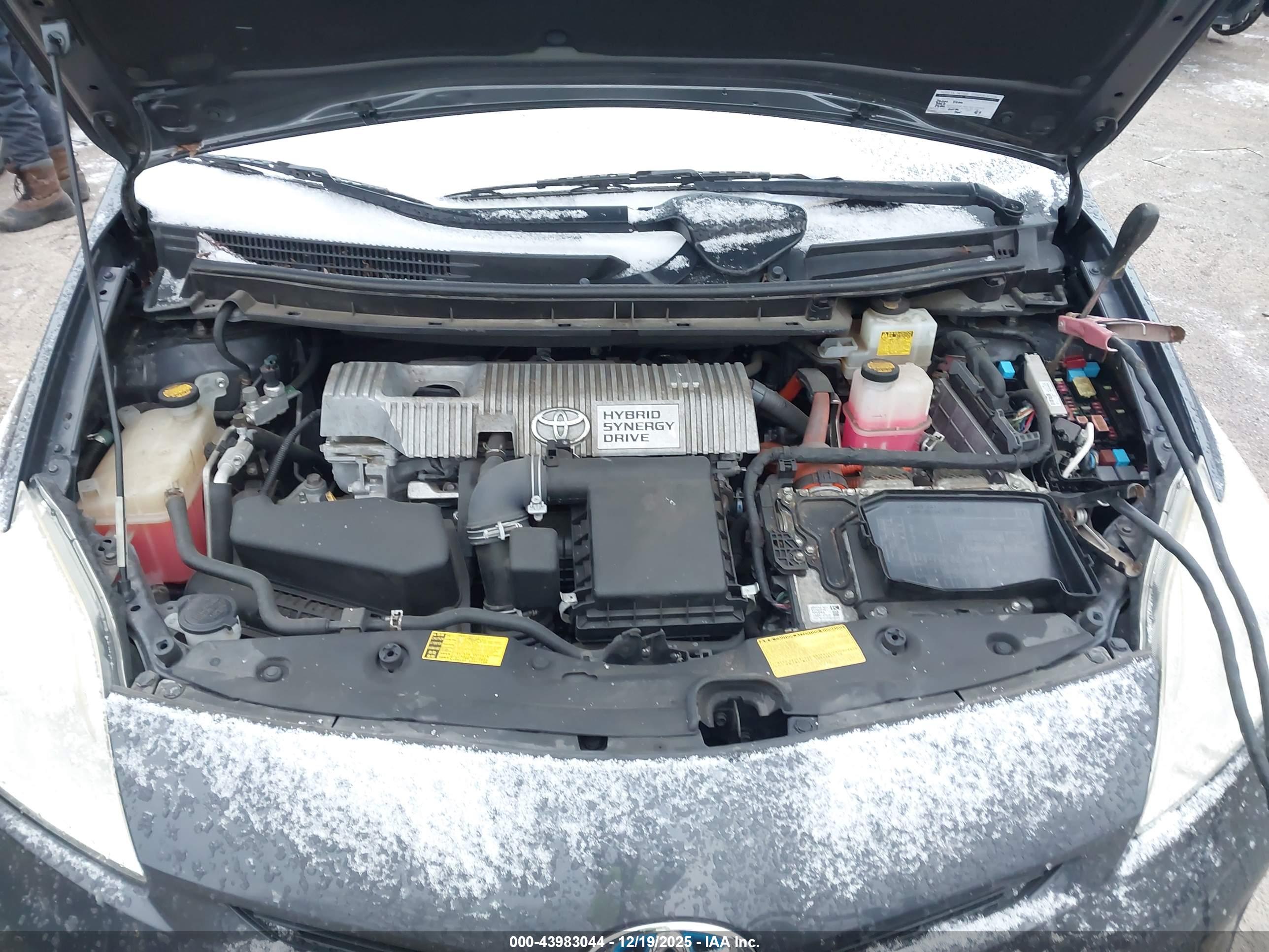 TOYOTA PRIUS image 10