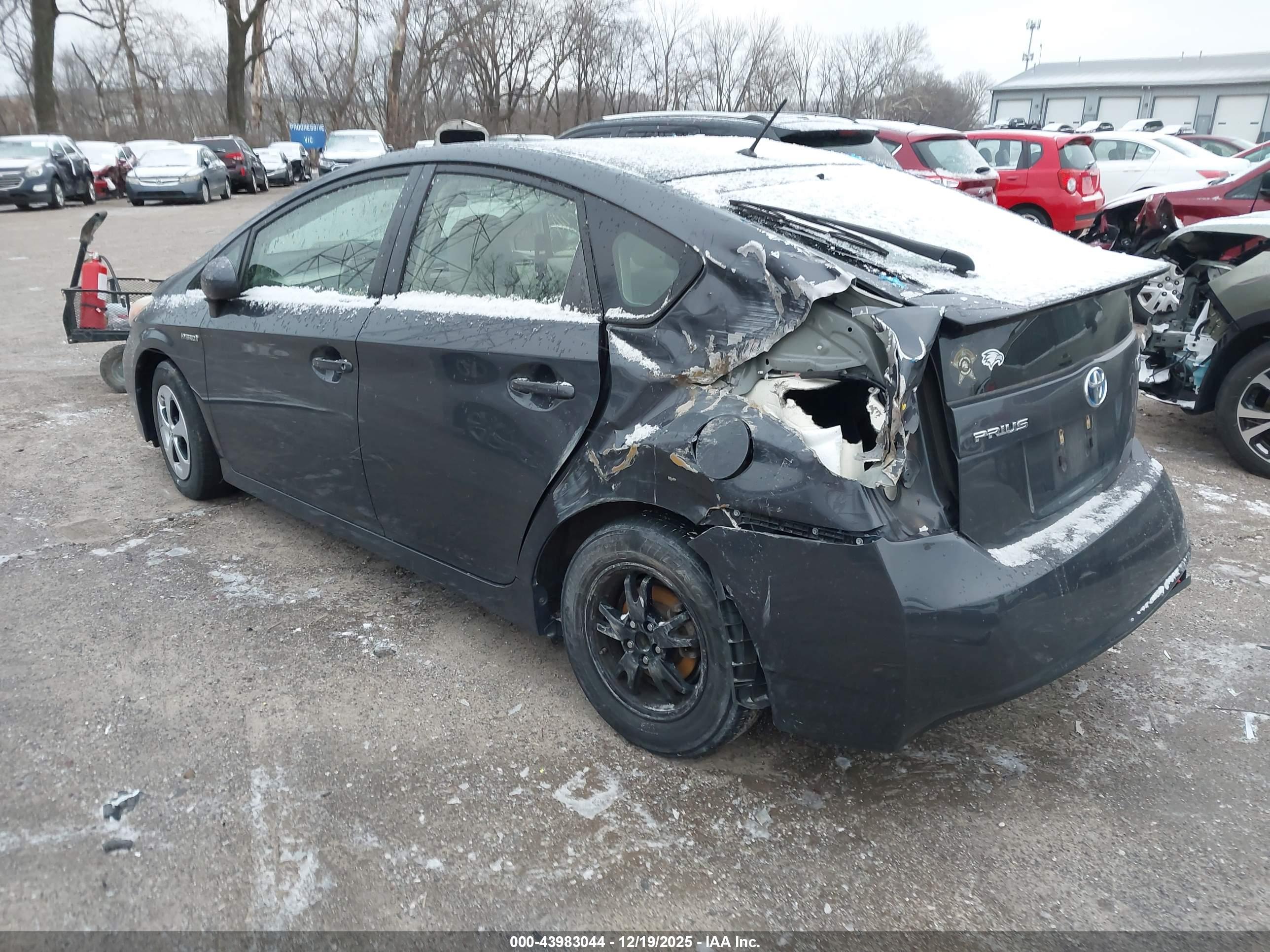 TOYOTA PRIUS image 3