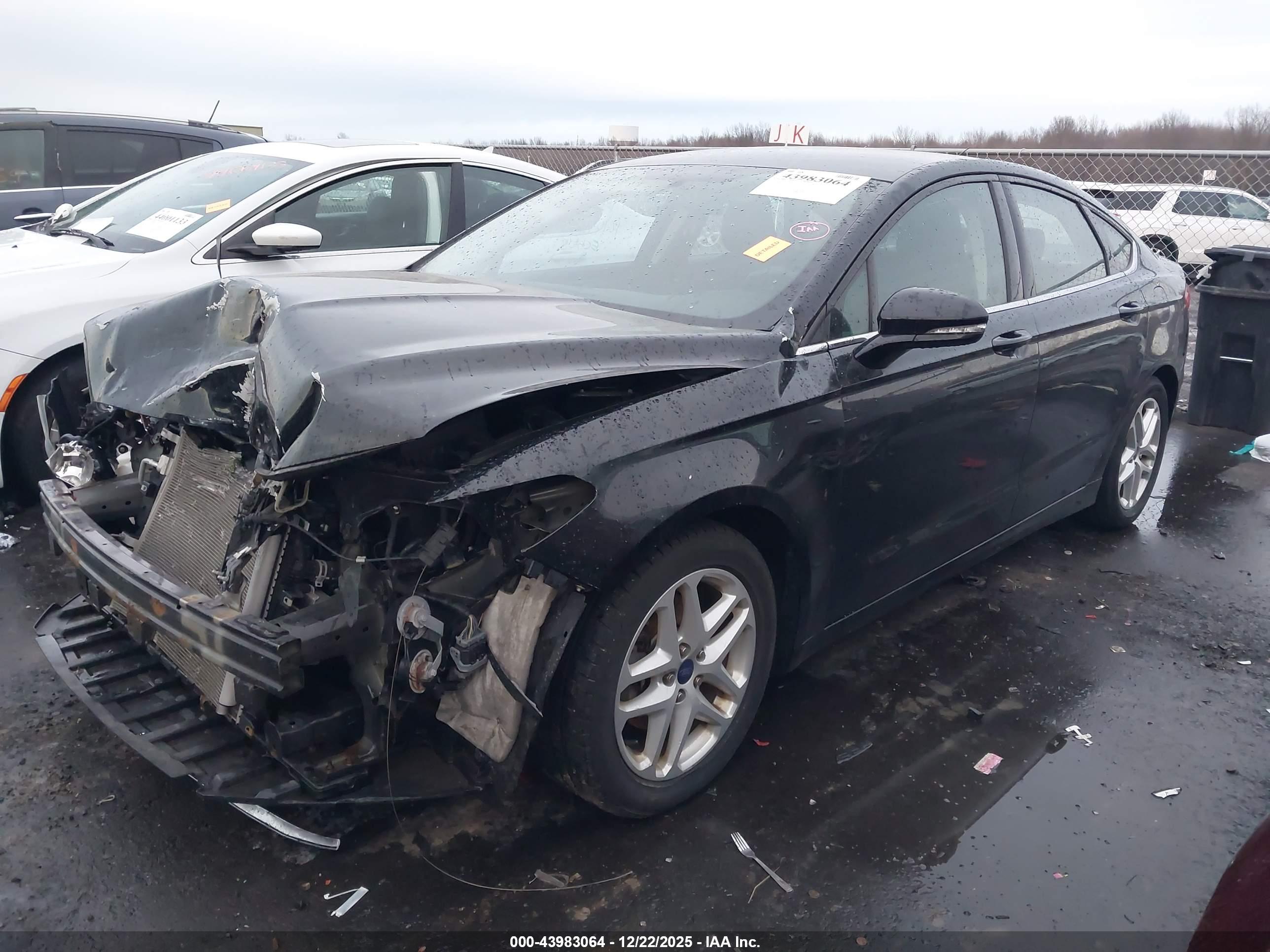 FORD FUSION image 2