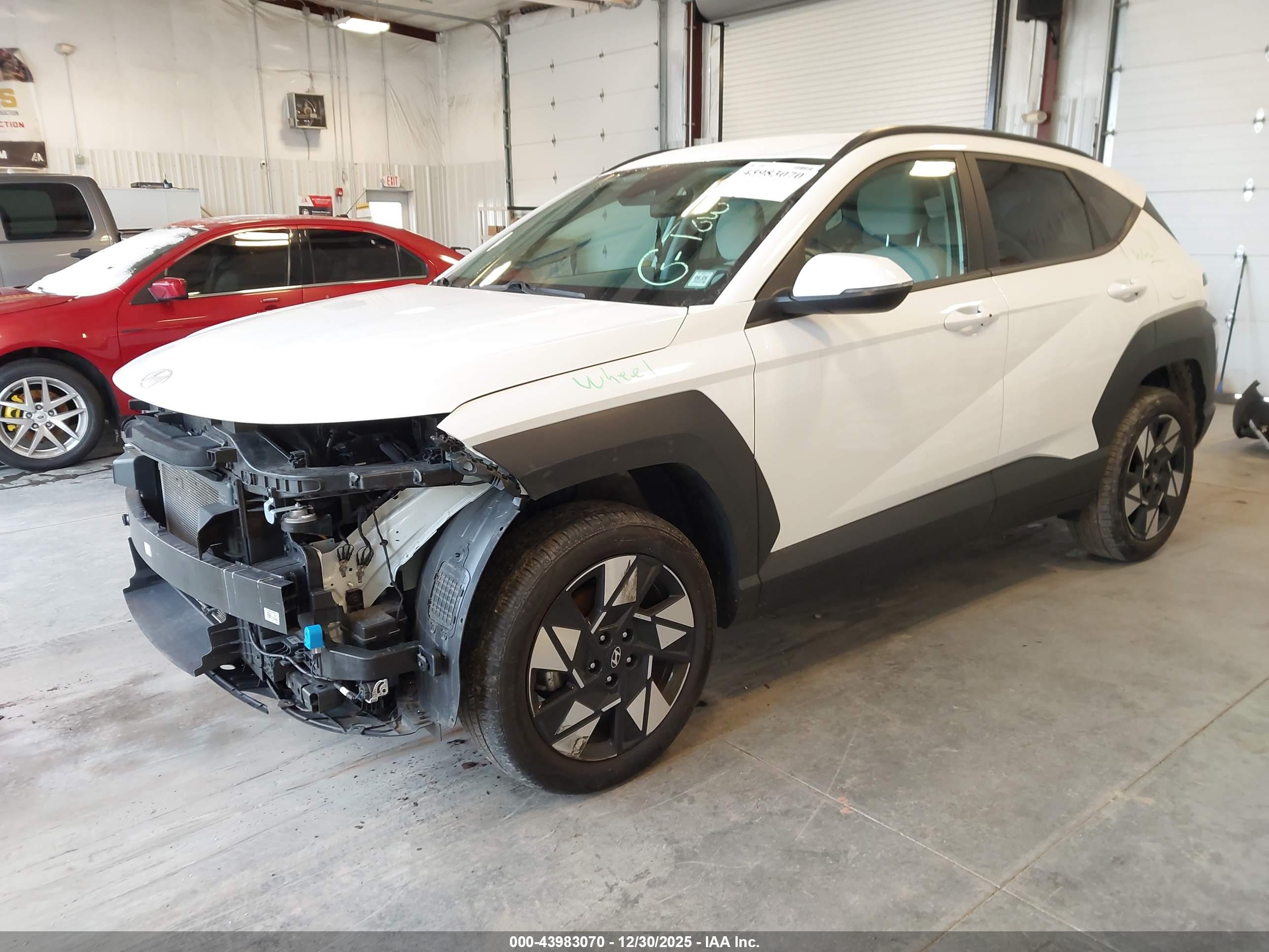 HYUNDAI KONA image 2