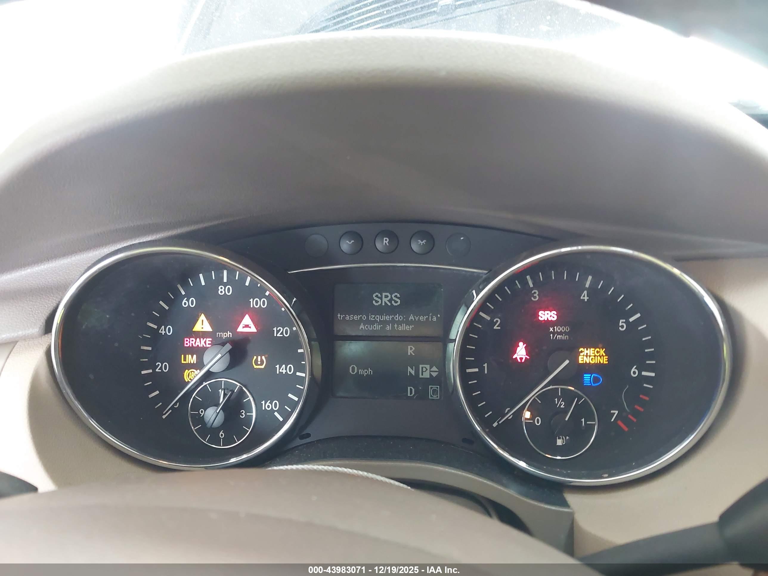 MERCEDES-BENZ R image 7