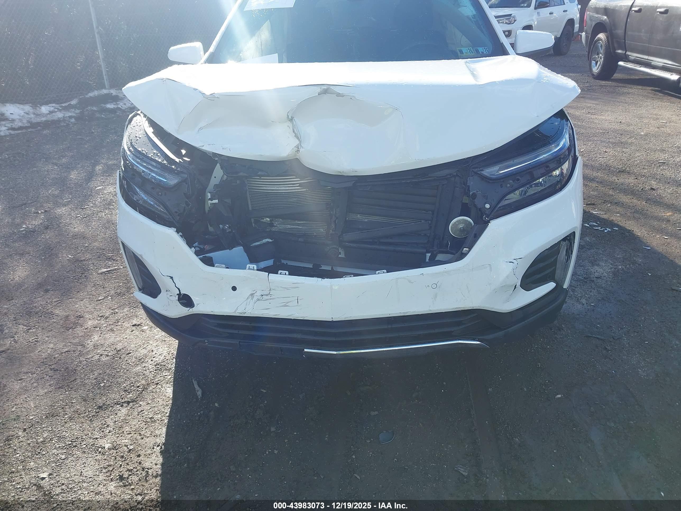 CHEVROLET EQUINOX image 6