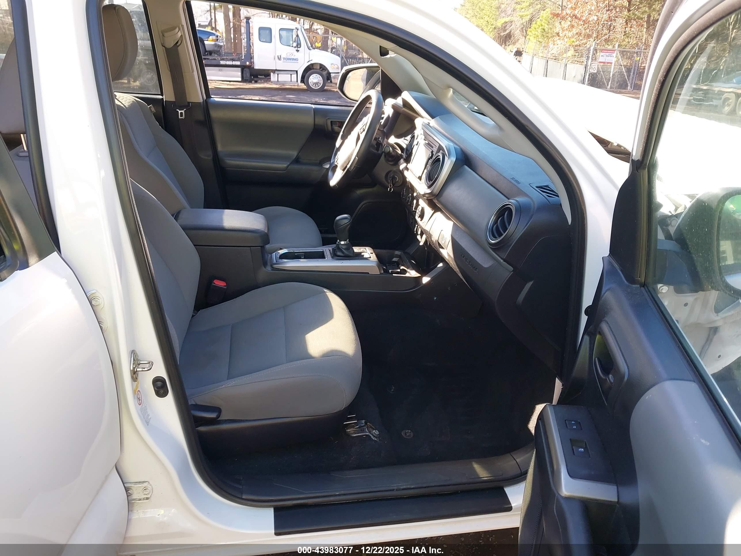 TOYOTA TACOMA image 5