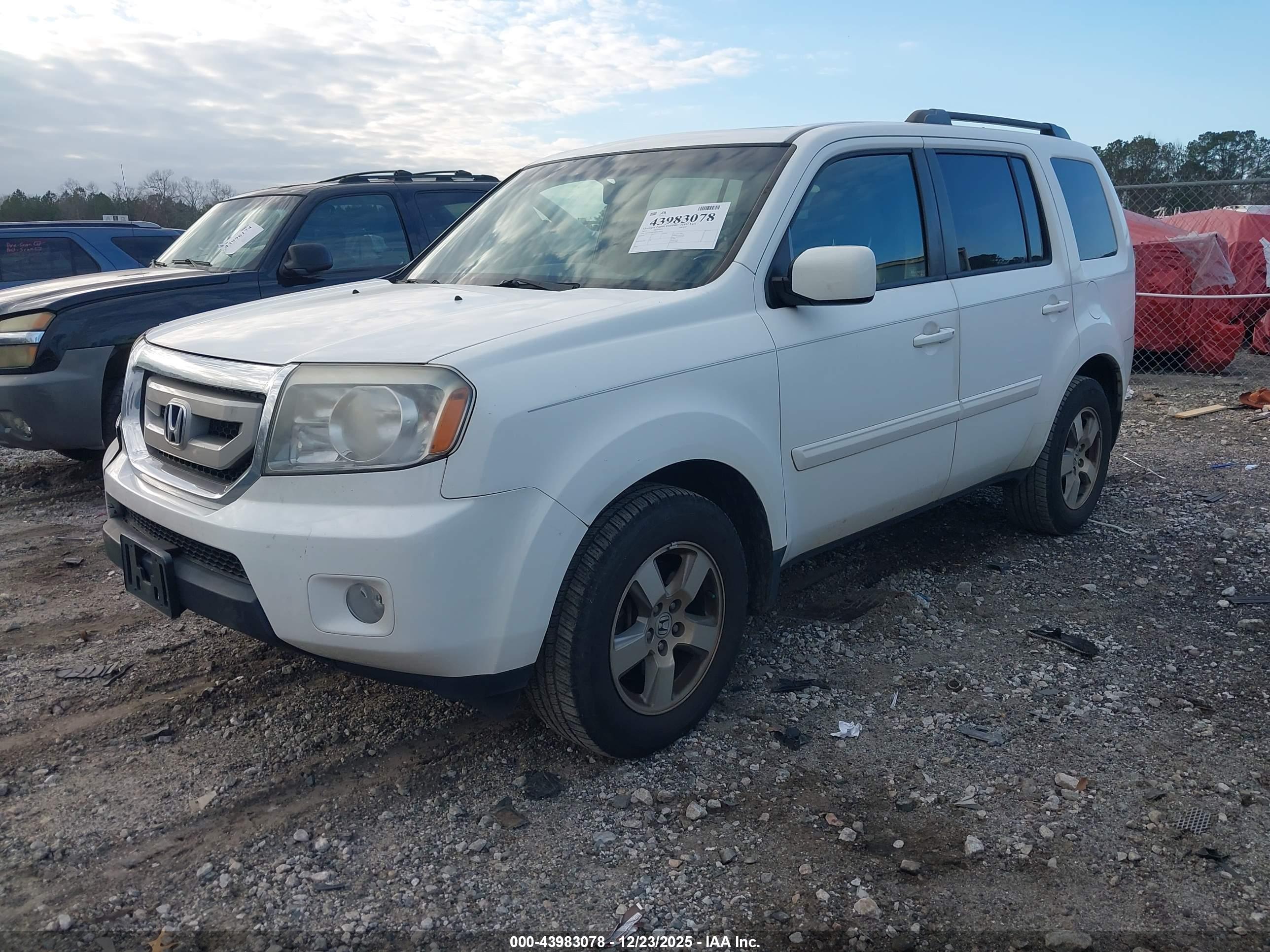 HONDA PILOT image 2