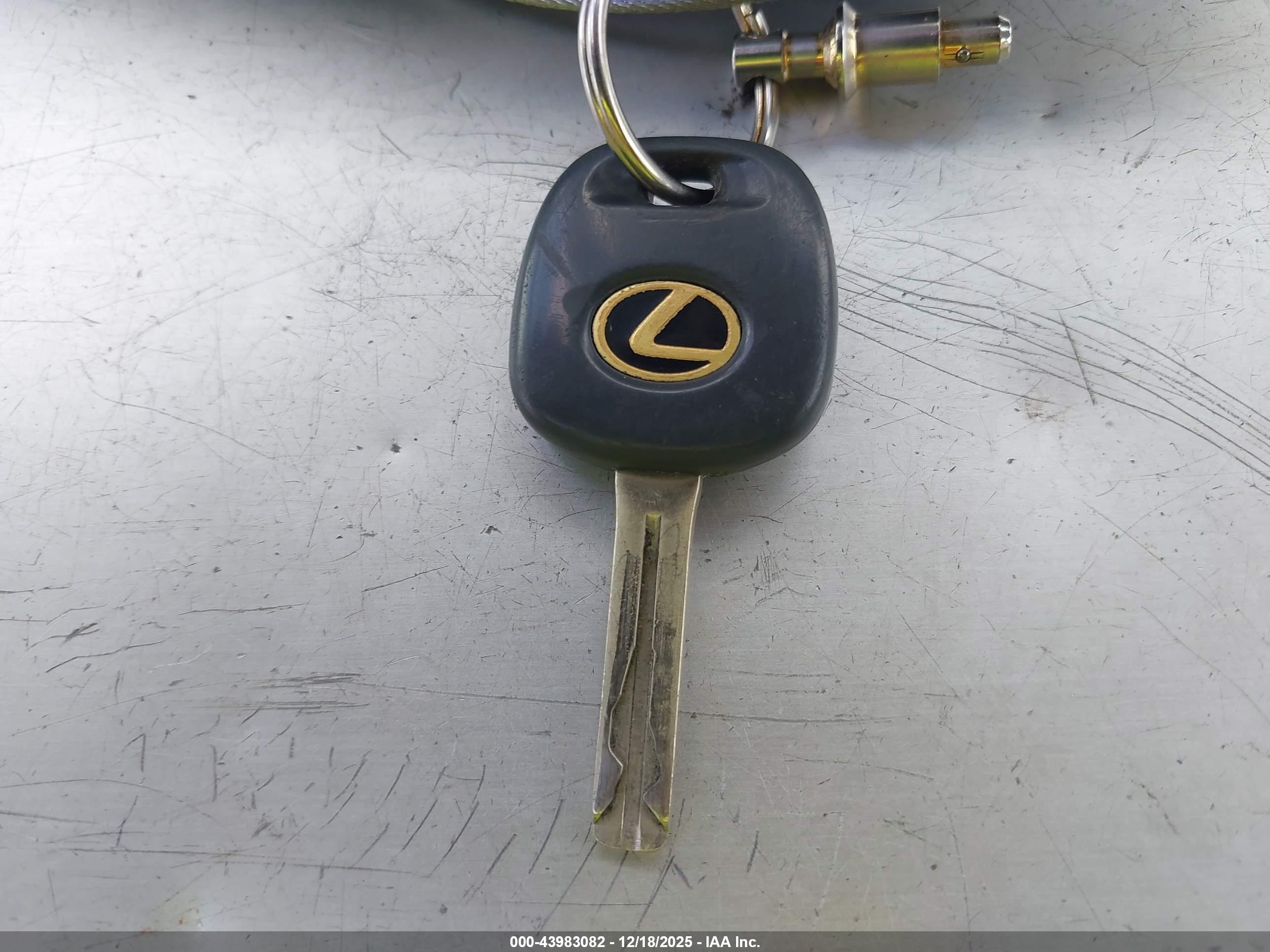 LEXUS RX image 11