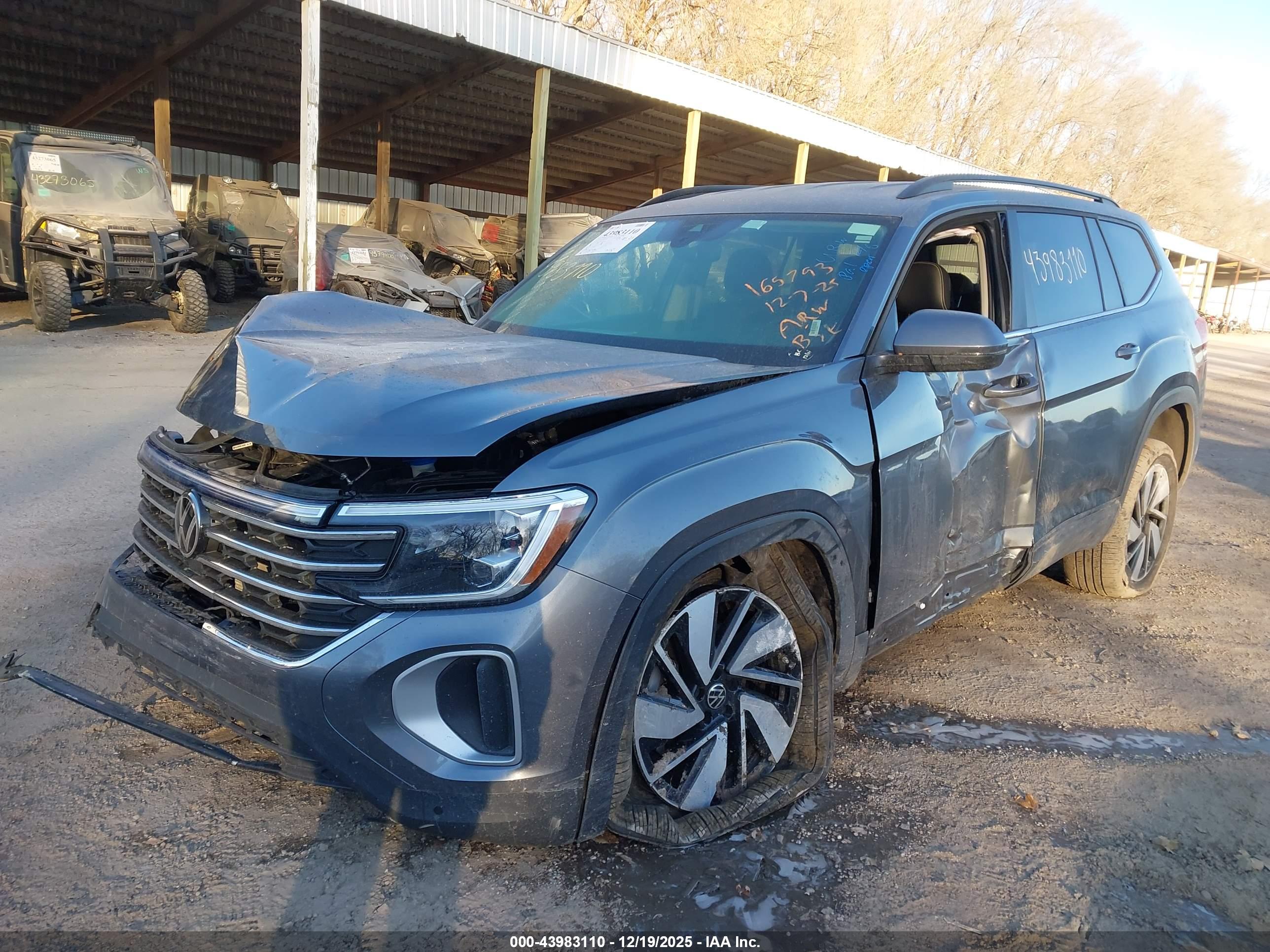 VOLKSWAGEN ATLAS image 2
