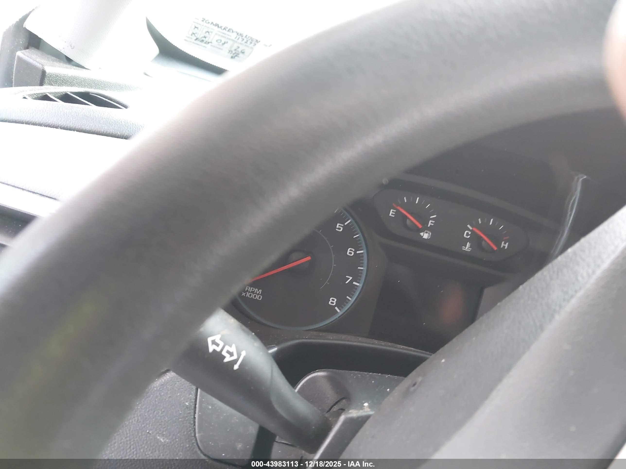 CHEVROLET EQUINOX image 7