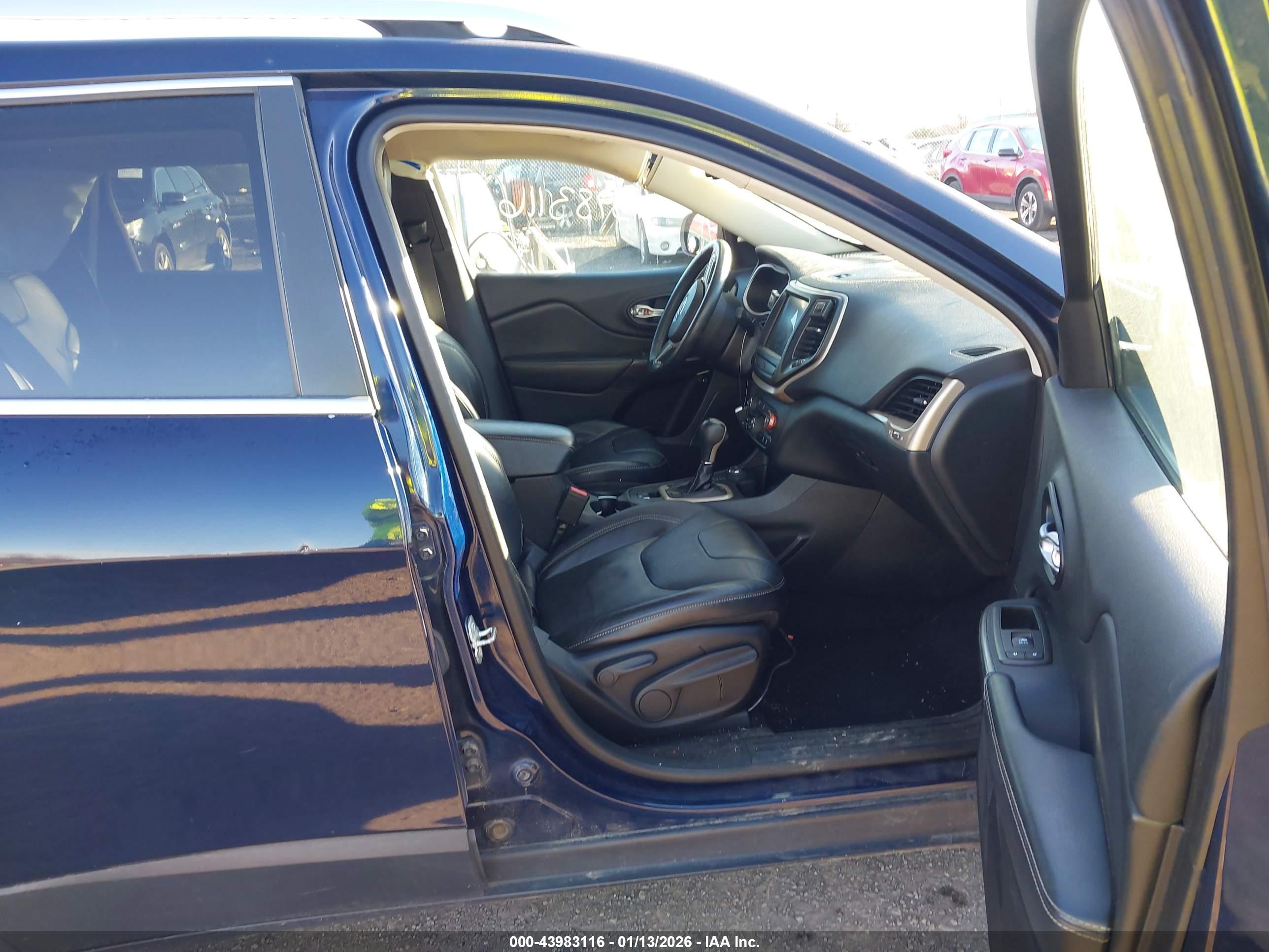 JEEP CHEROKEE image 5