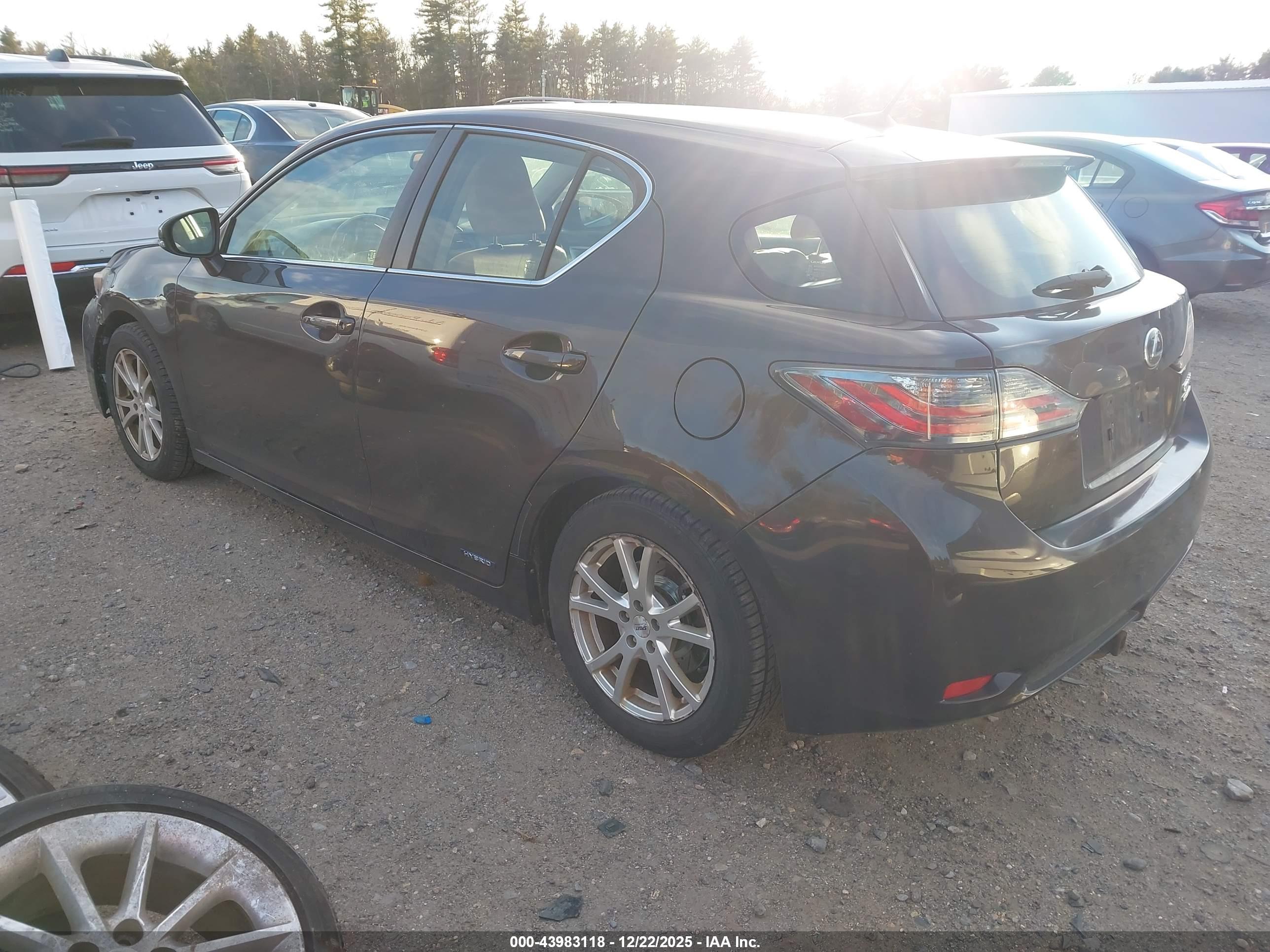LEXUS CT image 3