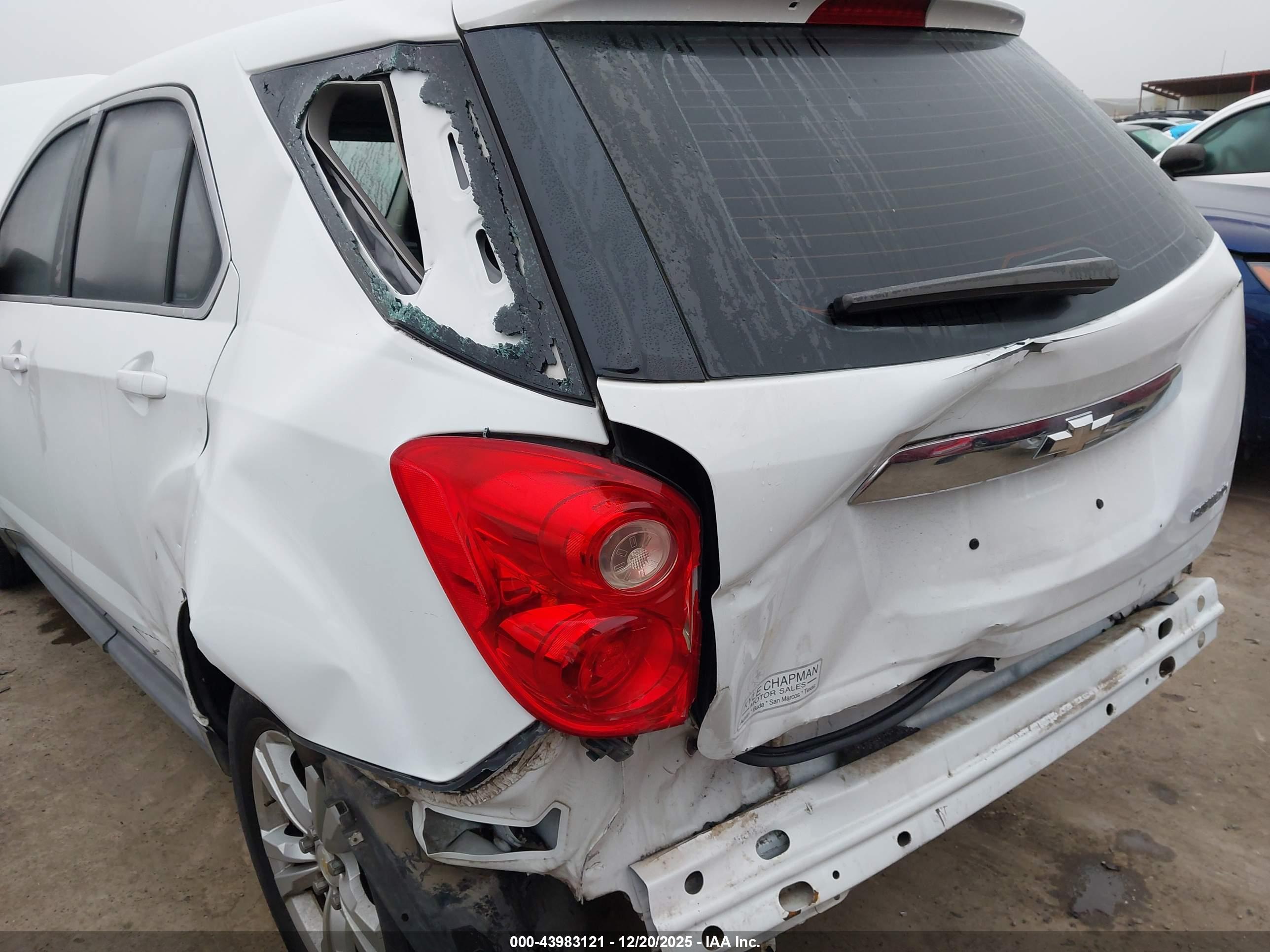 CHEVROLET EQUINOX image 6