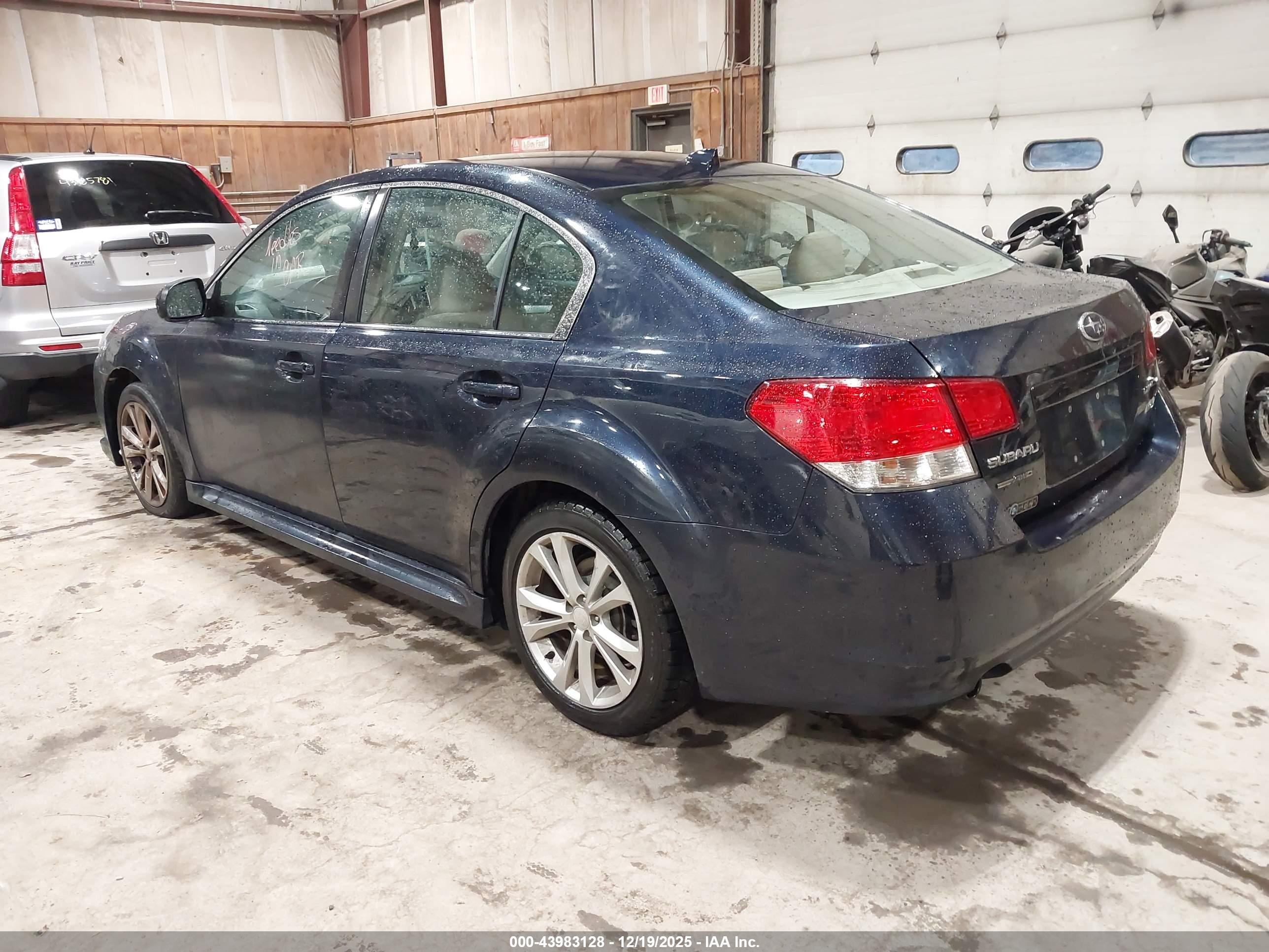 SUBARU LEGACY image 3