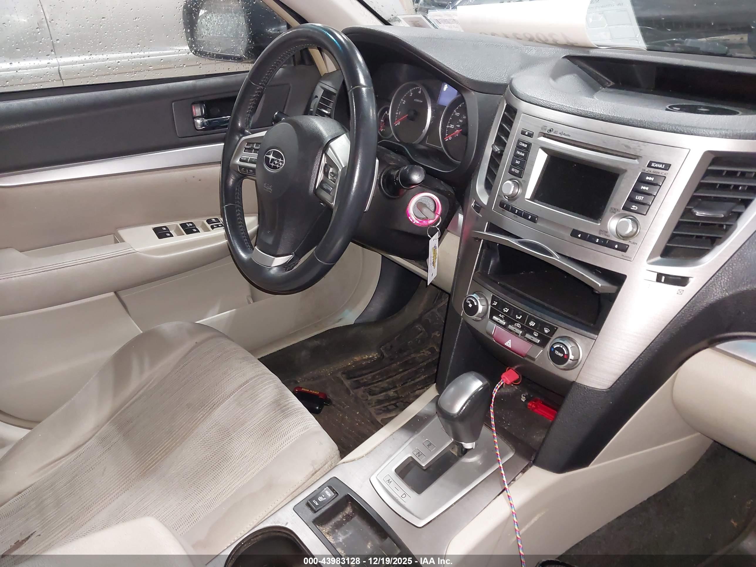 SUBARU LEGACY image 5