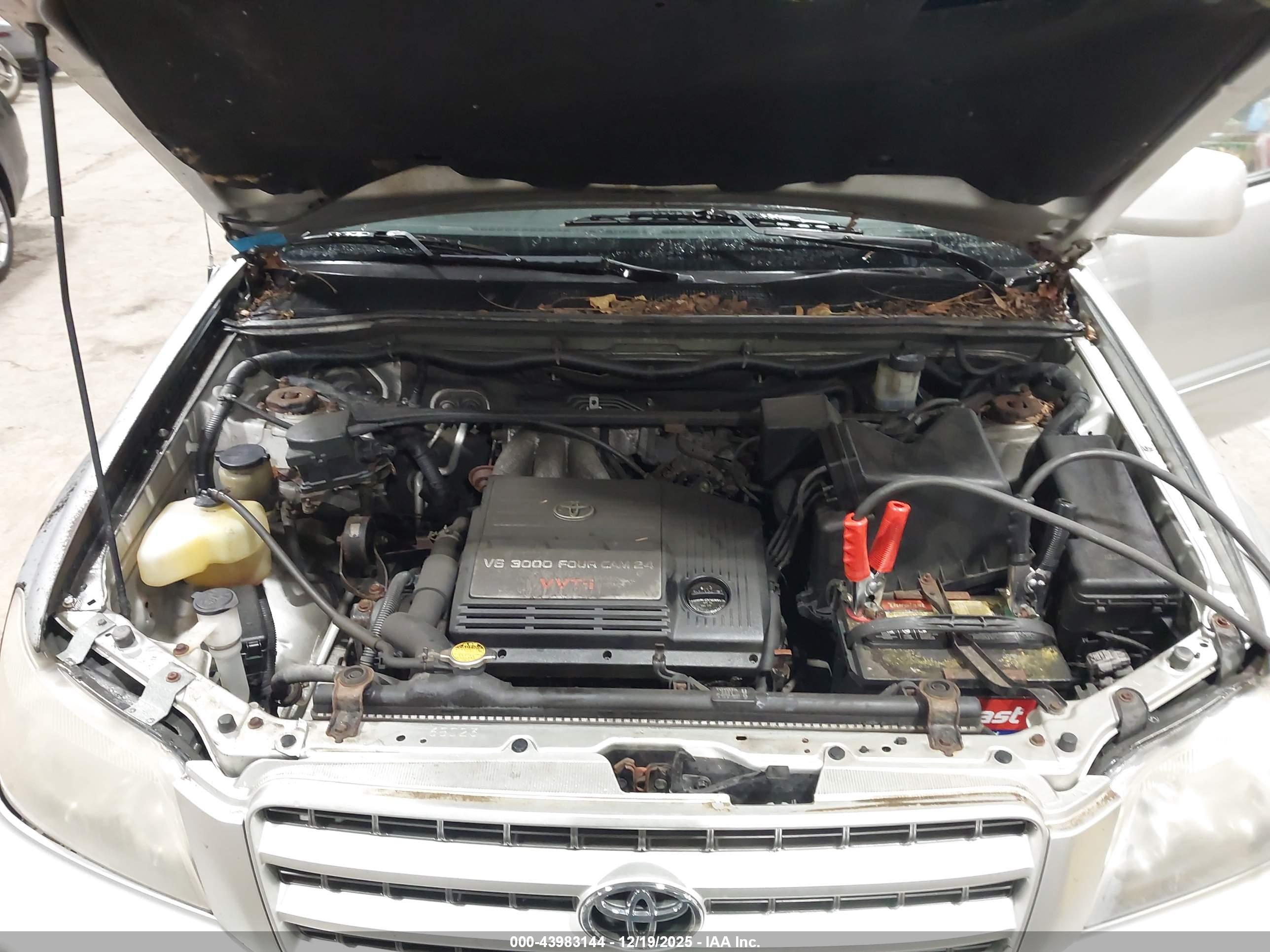 TOYOTA HIGHLANDER image 10