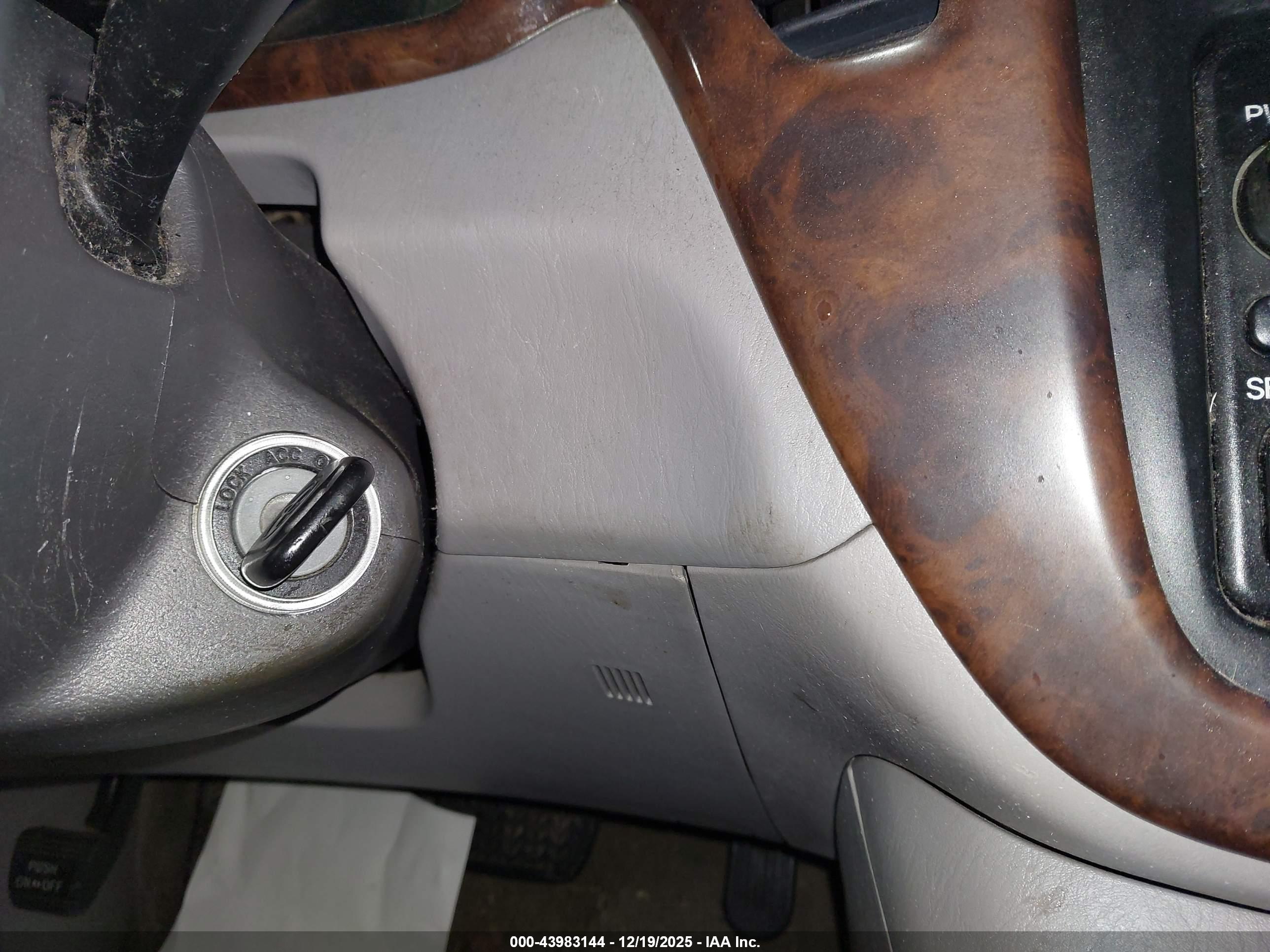 TOYOTA HIGHLANDER image 11