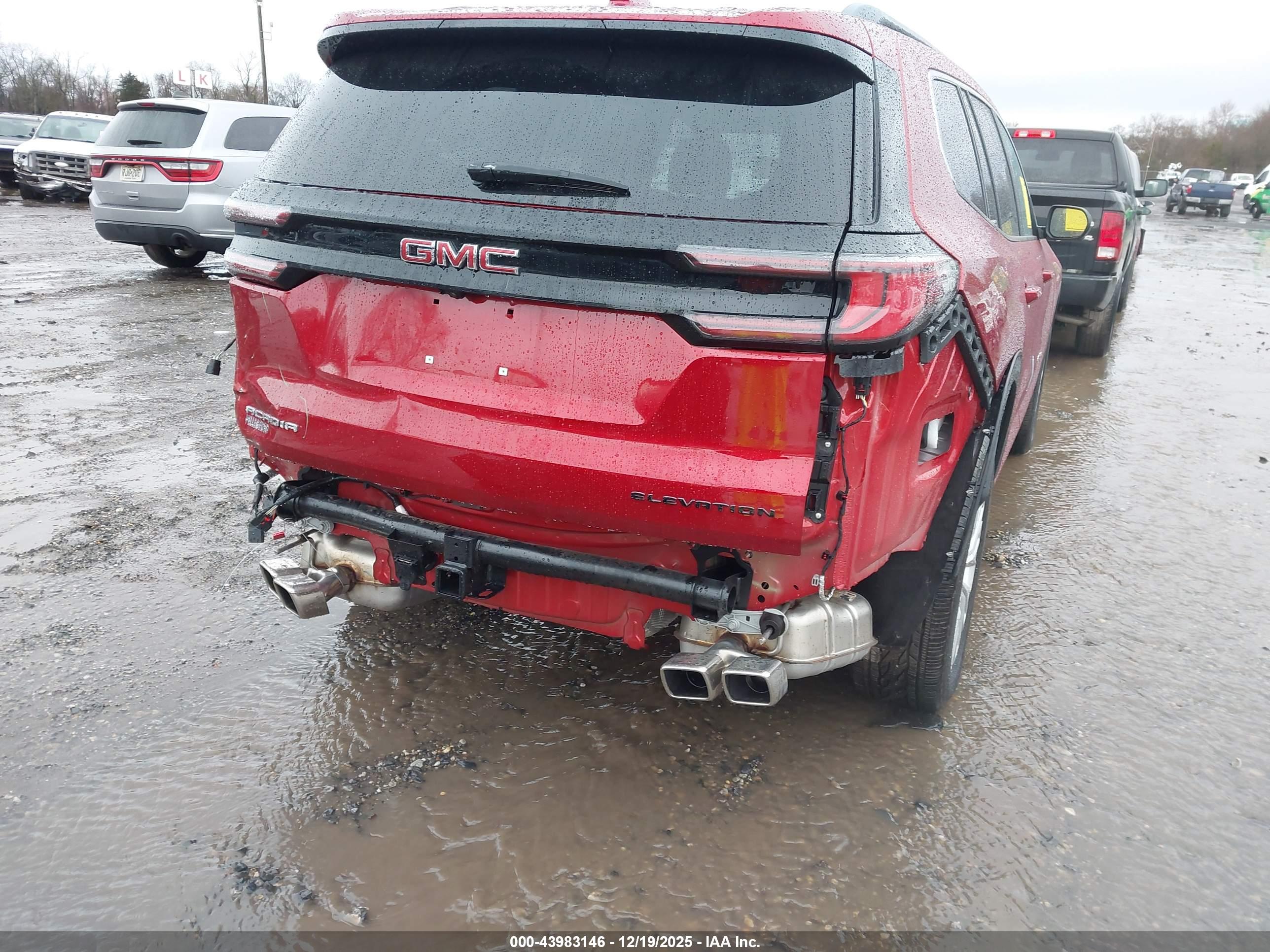 GMC ACADIA image 6