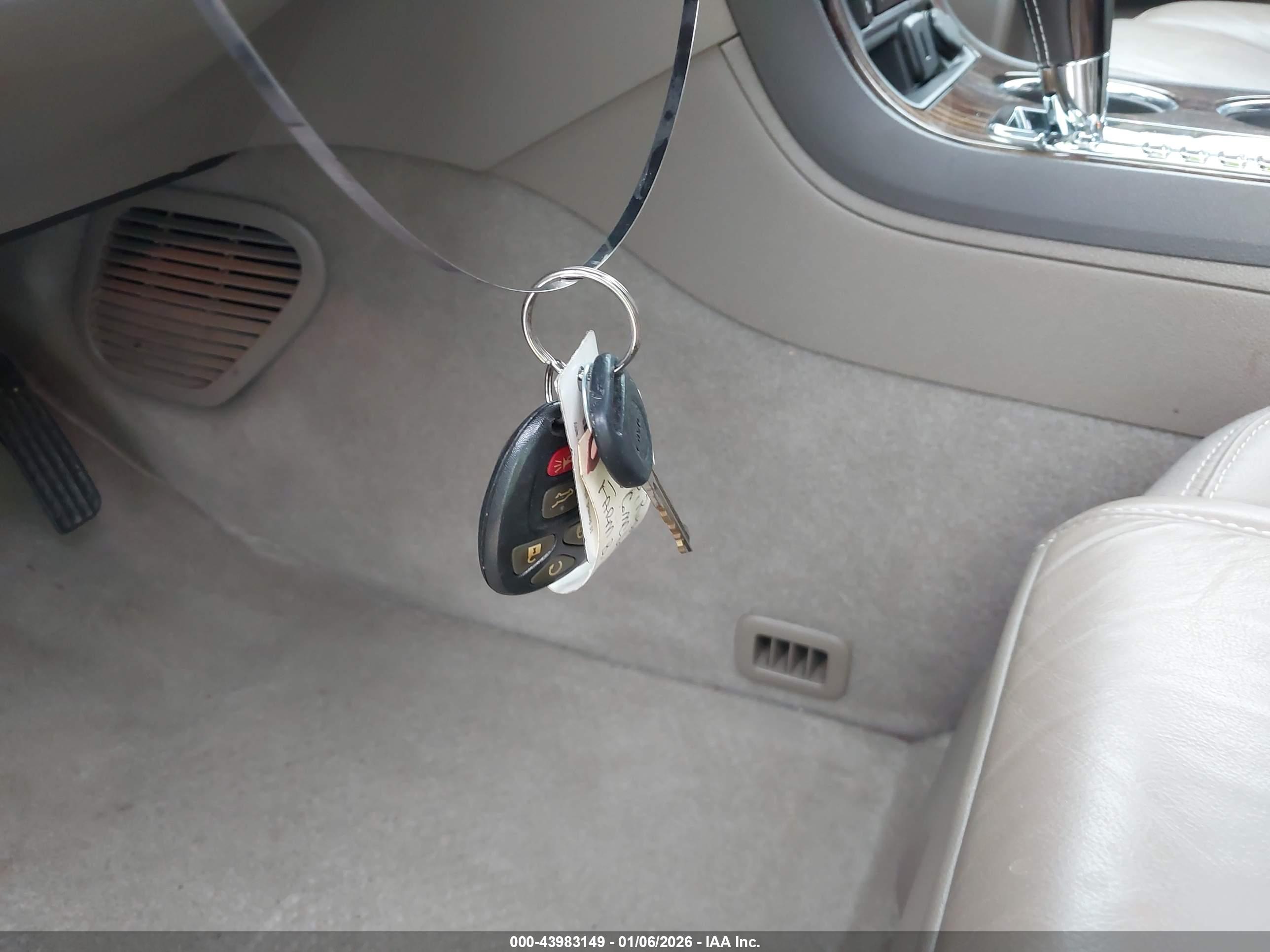 GMC ACADIA image 11