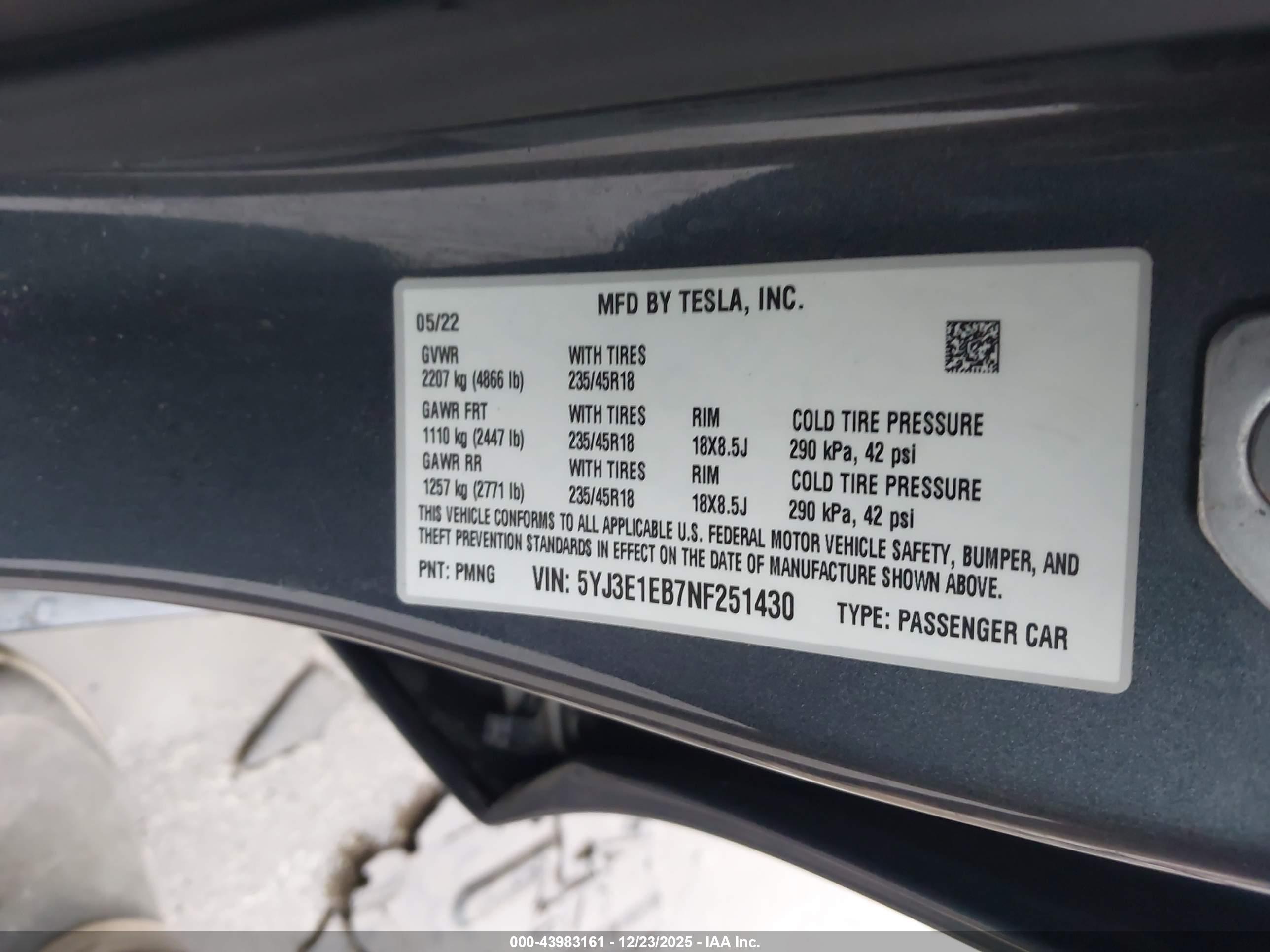 TESLA MODEL image 9