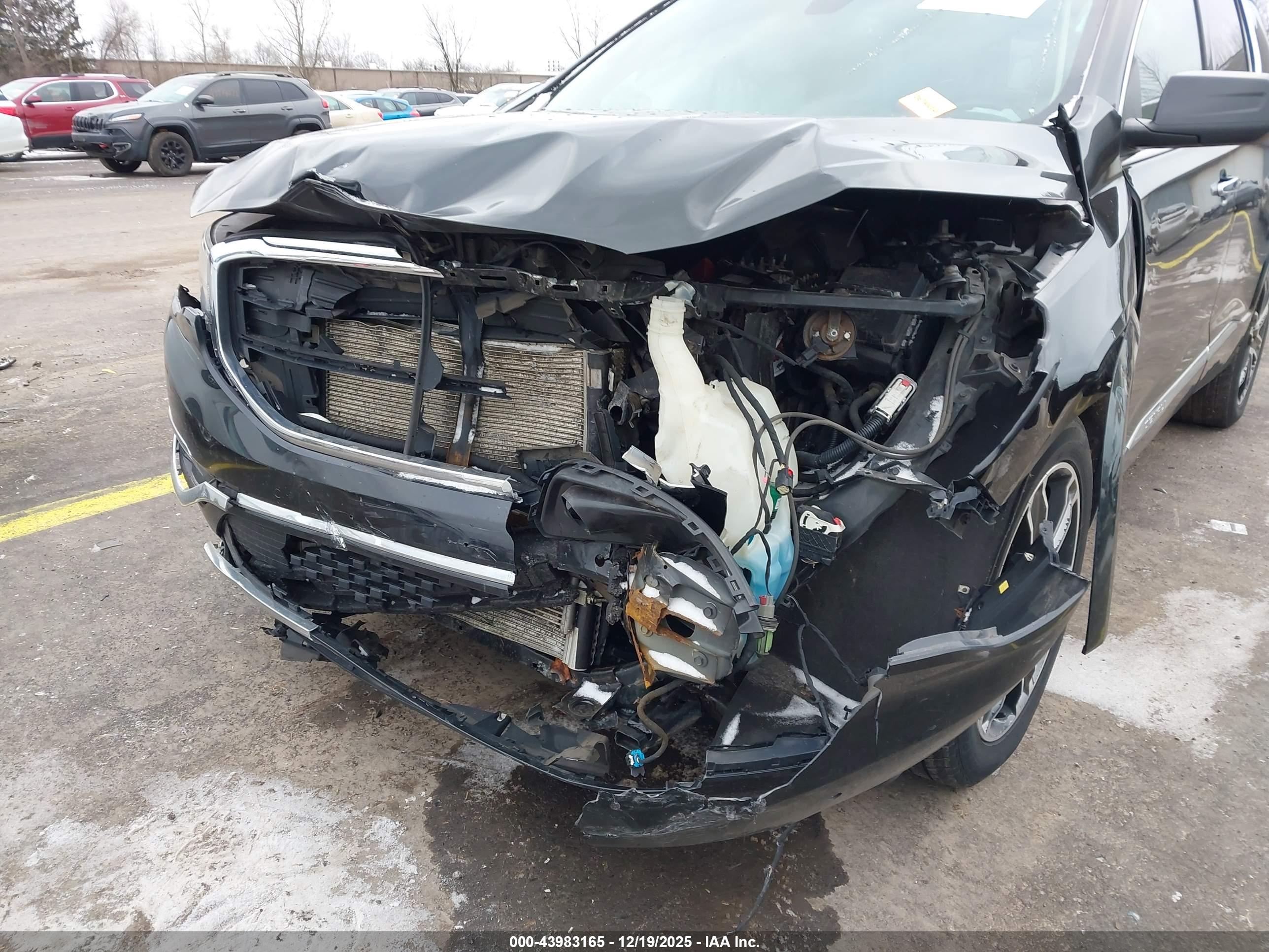 GMC ACADIA image 6