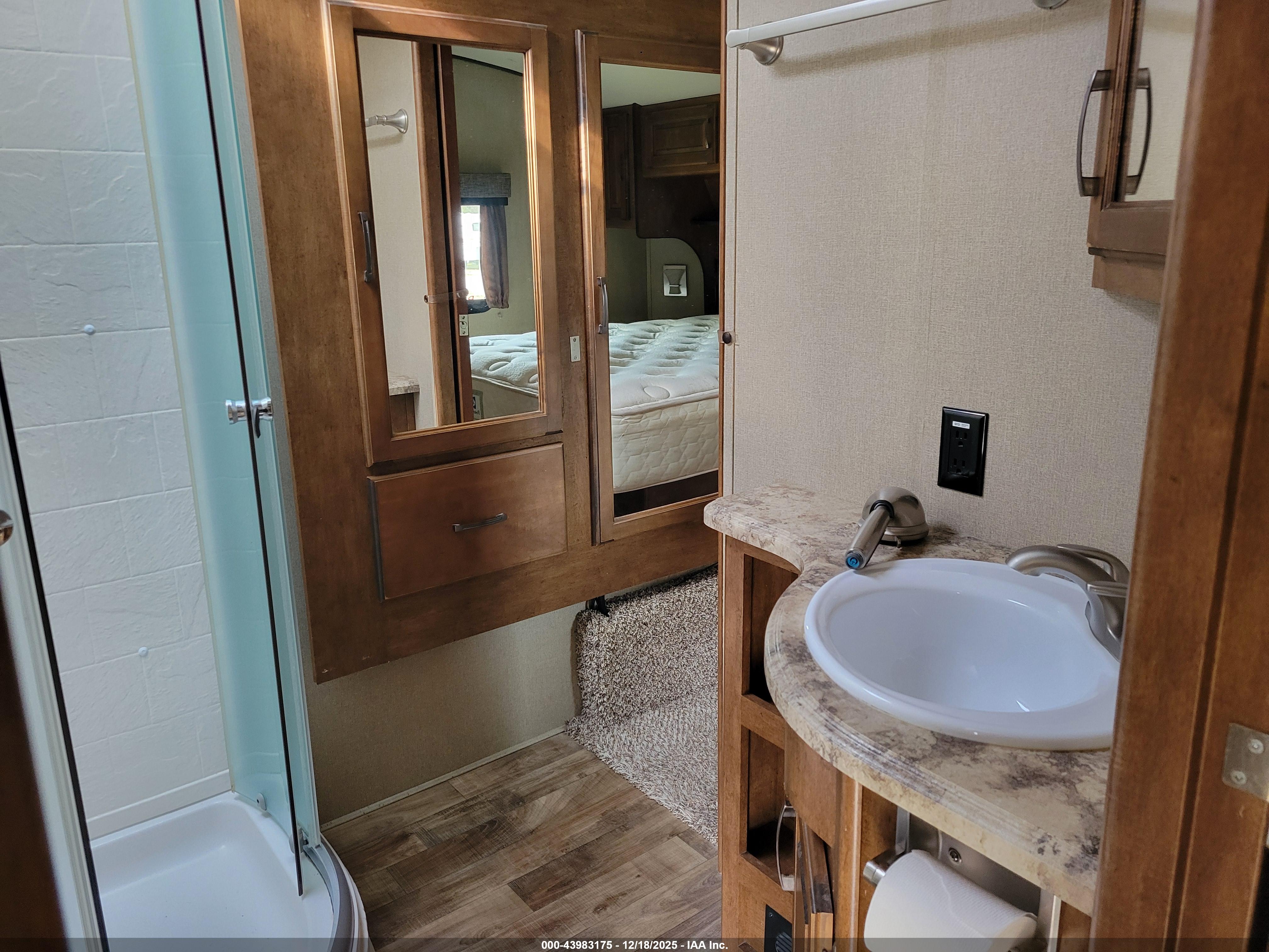 GRAND DESIGN image 6