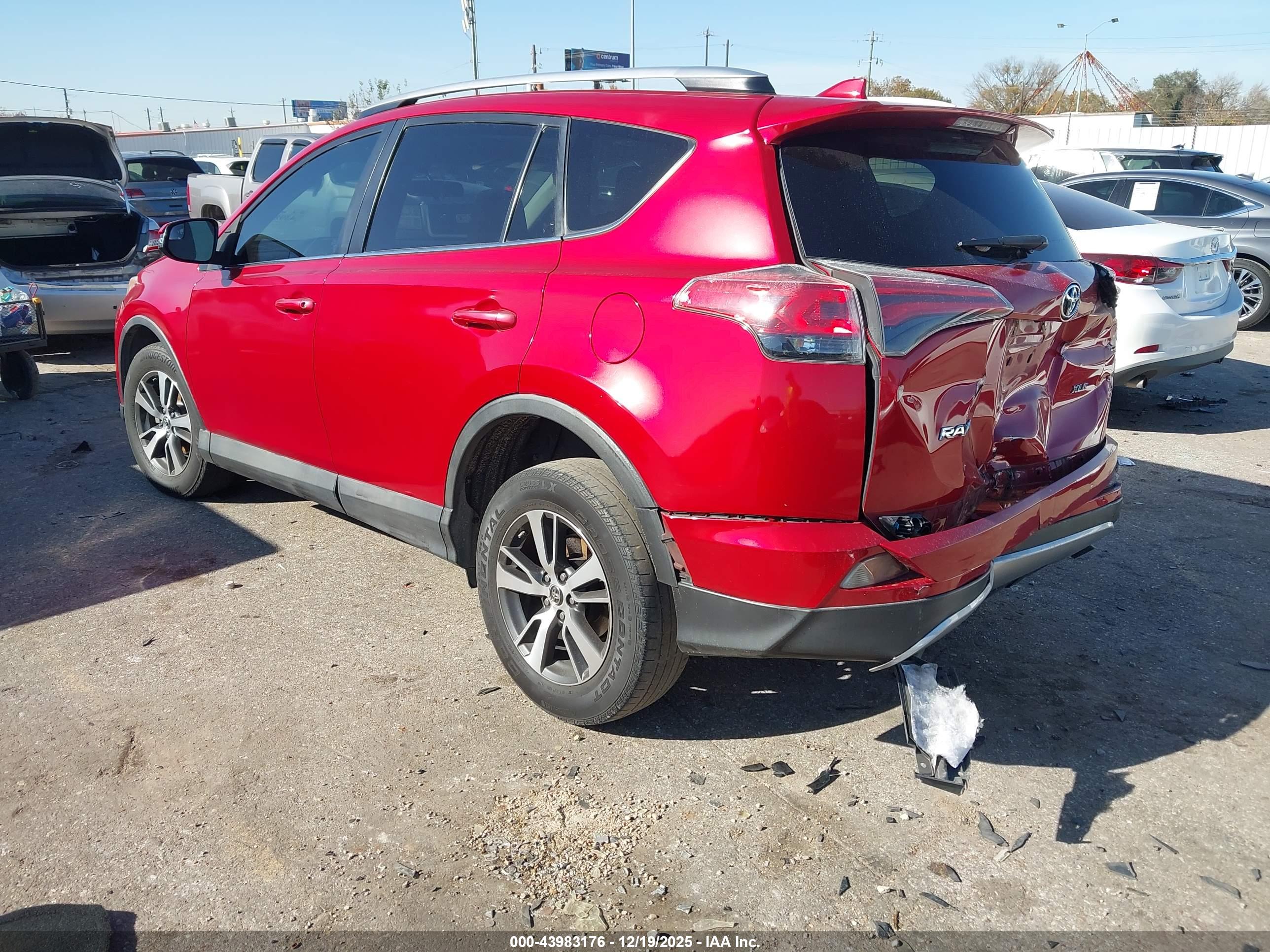 TOYOTA RAV4 image 3