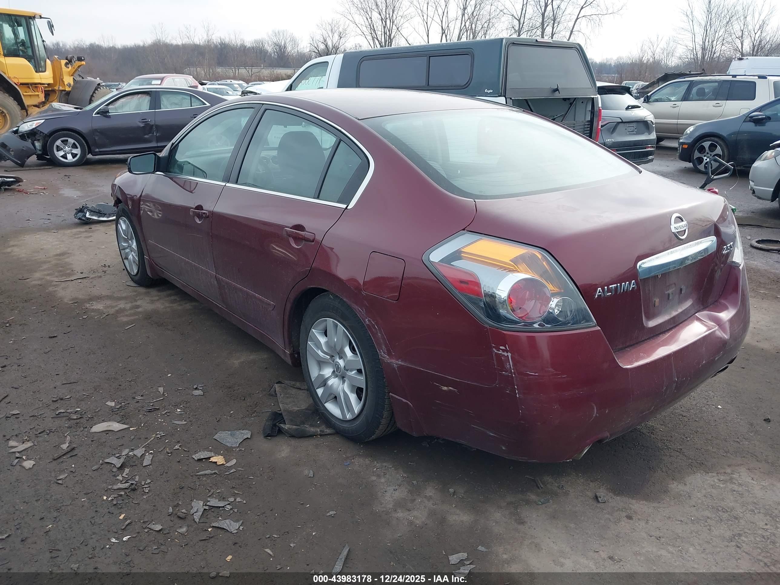 NISSAN ALTIMA image 3