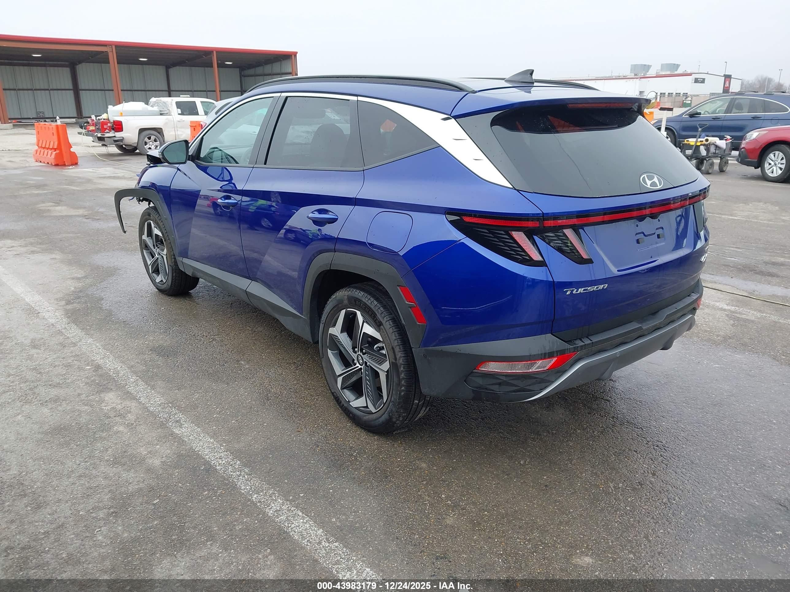 HYUNDAI TUCSON image 3
