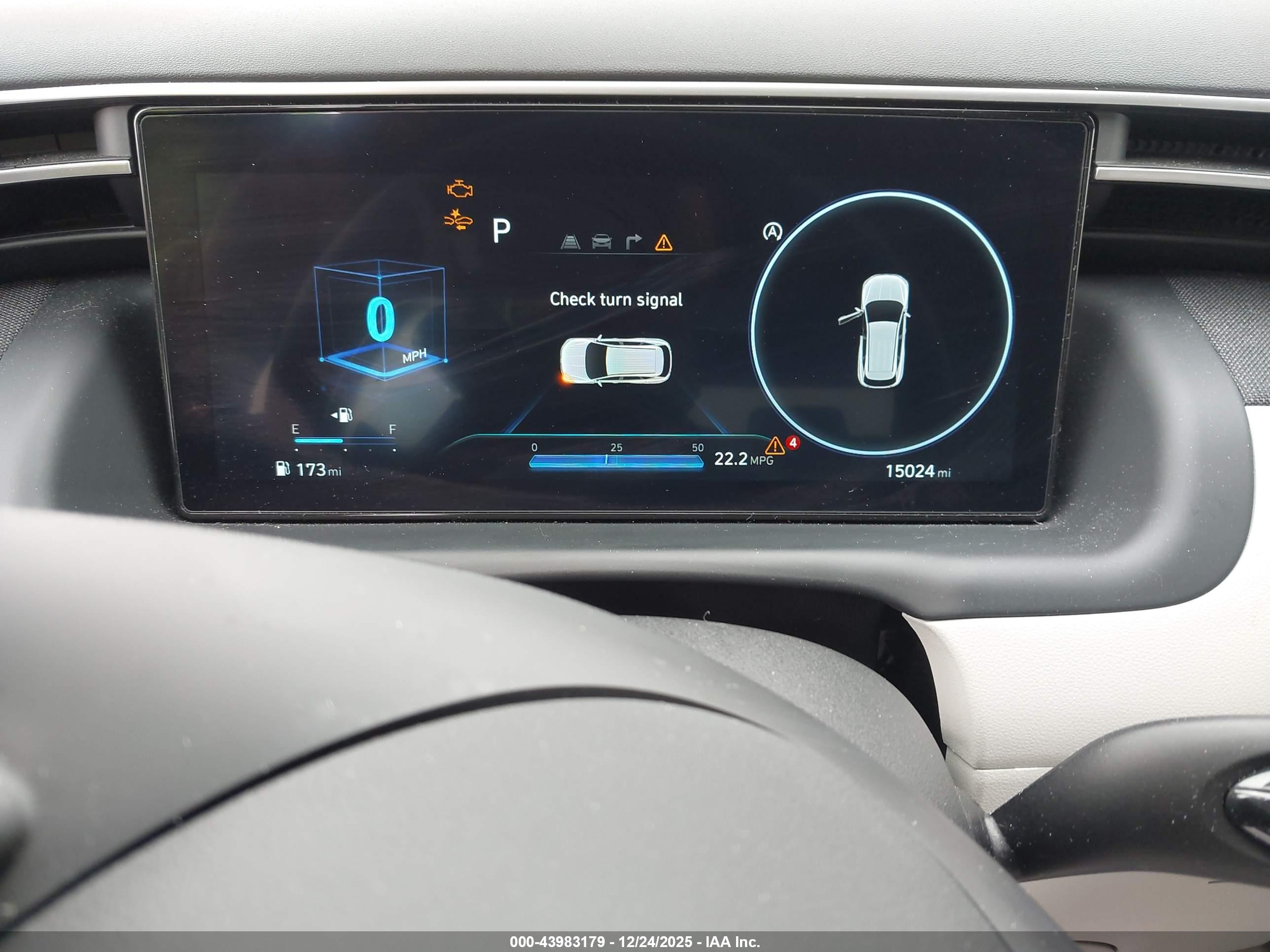 HYUNDAI TUCSON image 7