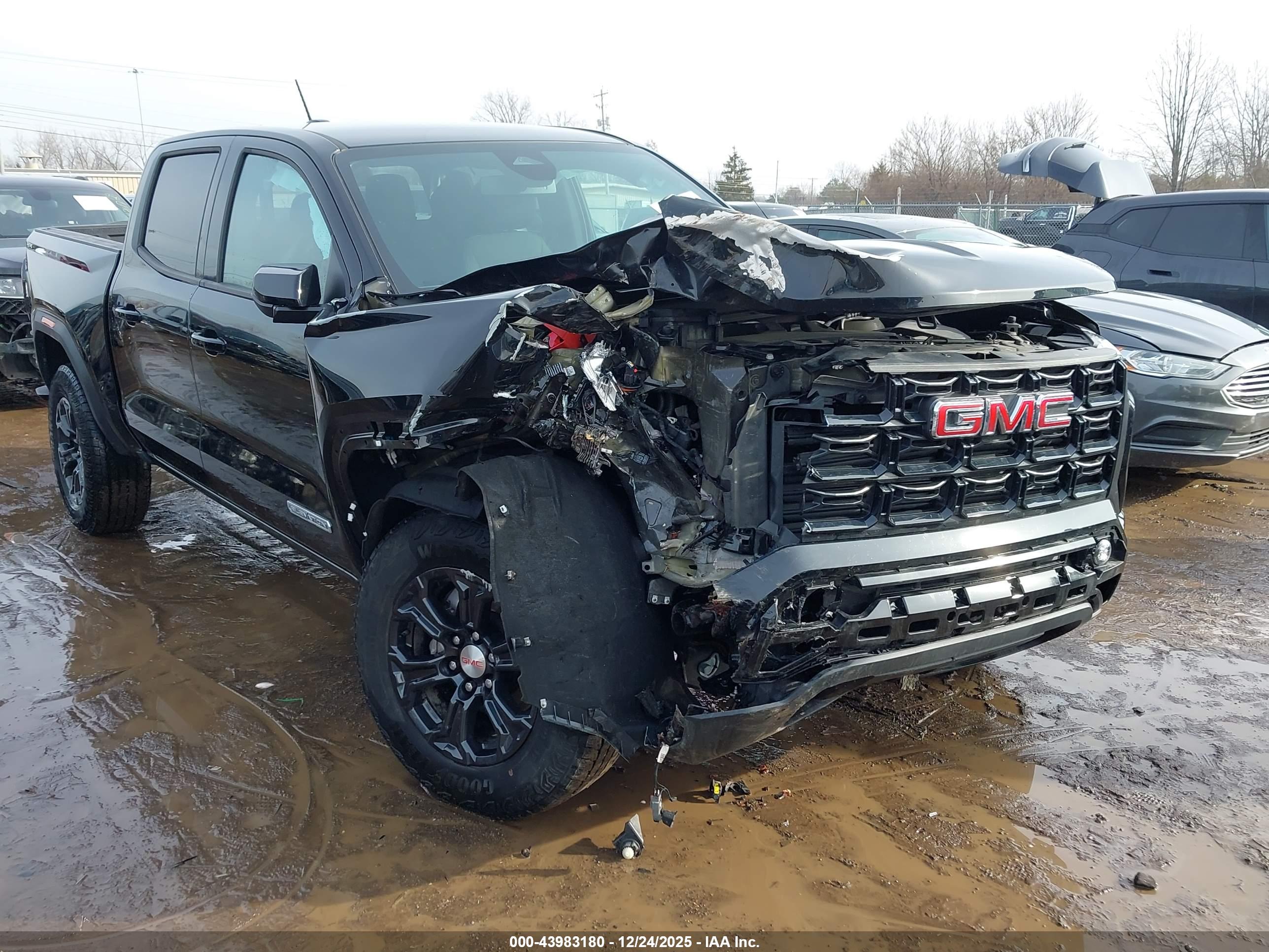 GMC CANYON image 6