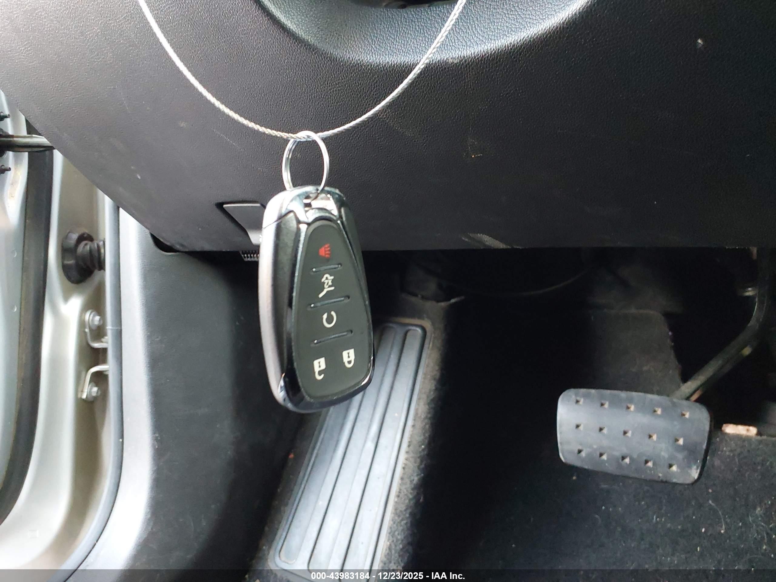 CHEVROLET TRAVERSE image 11