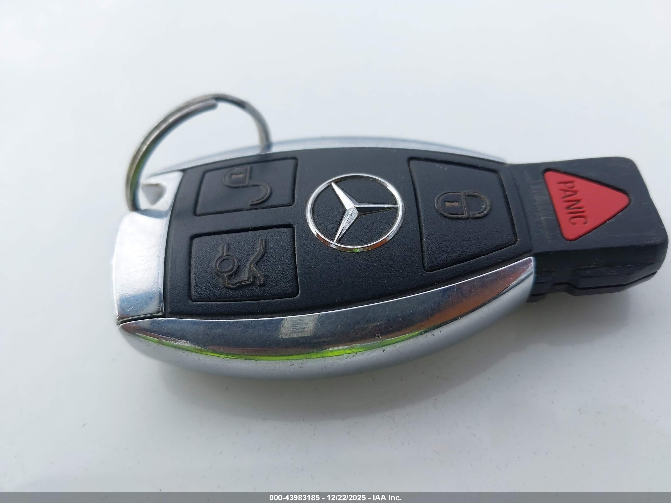 MERCEDES-BENZ C image 11