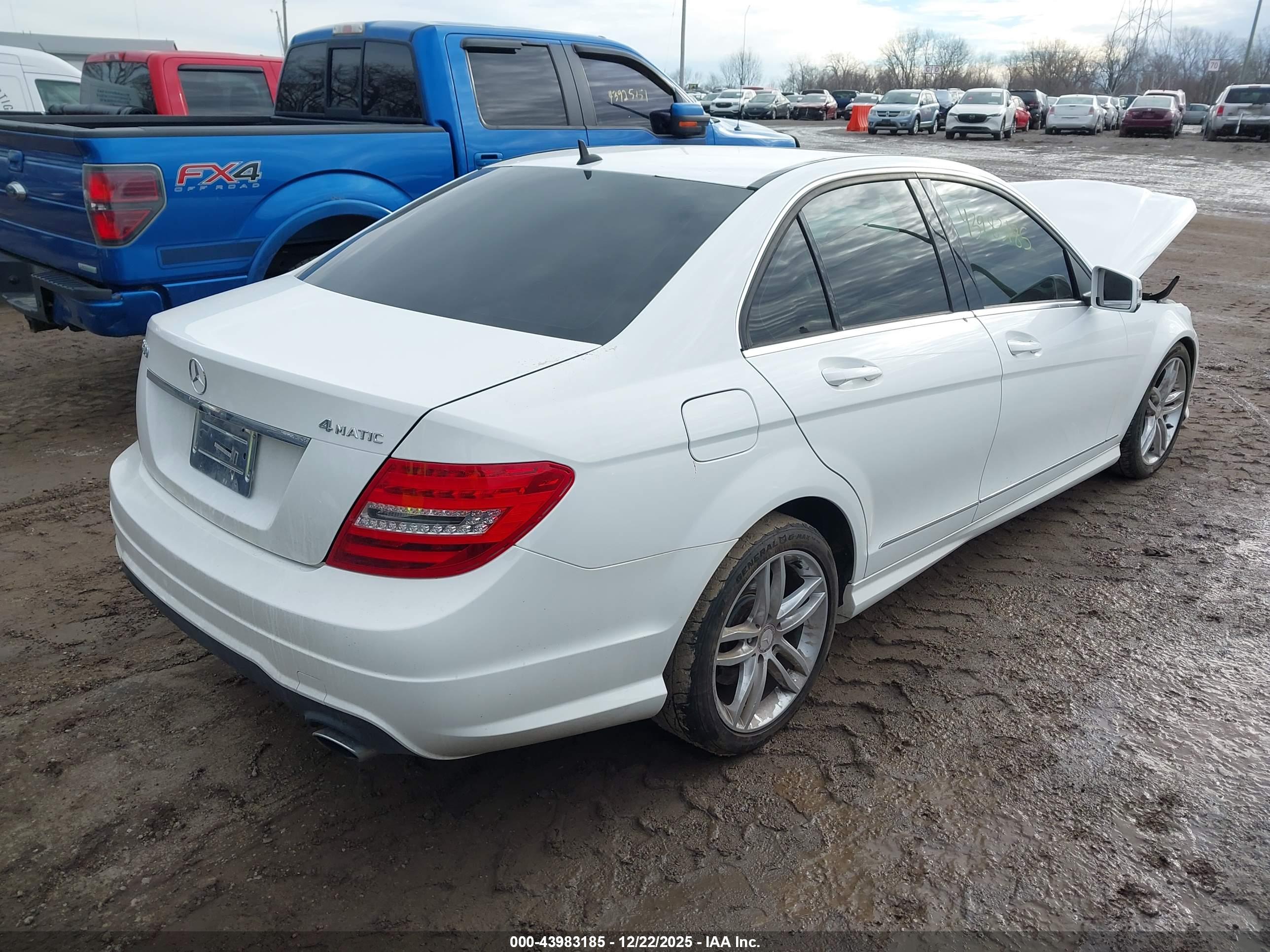 MERCEDES-BENZ C image 4