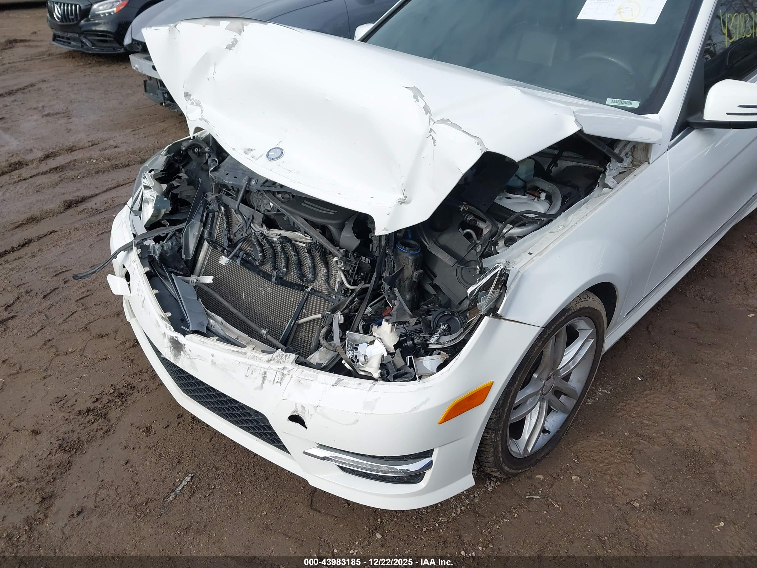 MERCEDES-BENZ C image 6