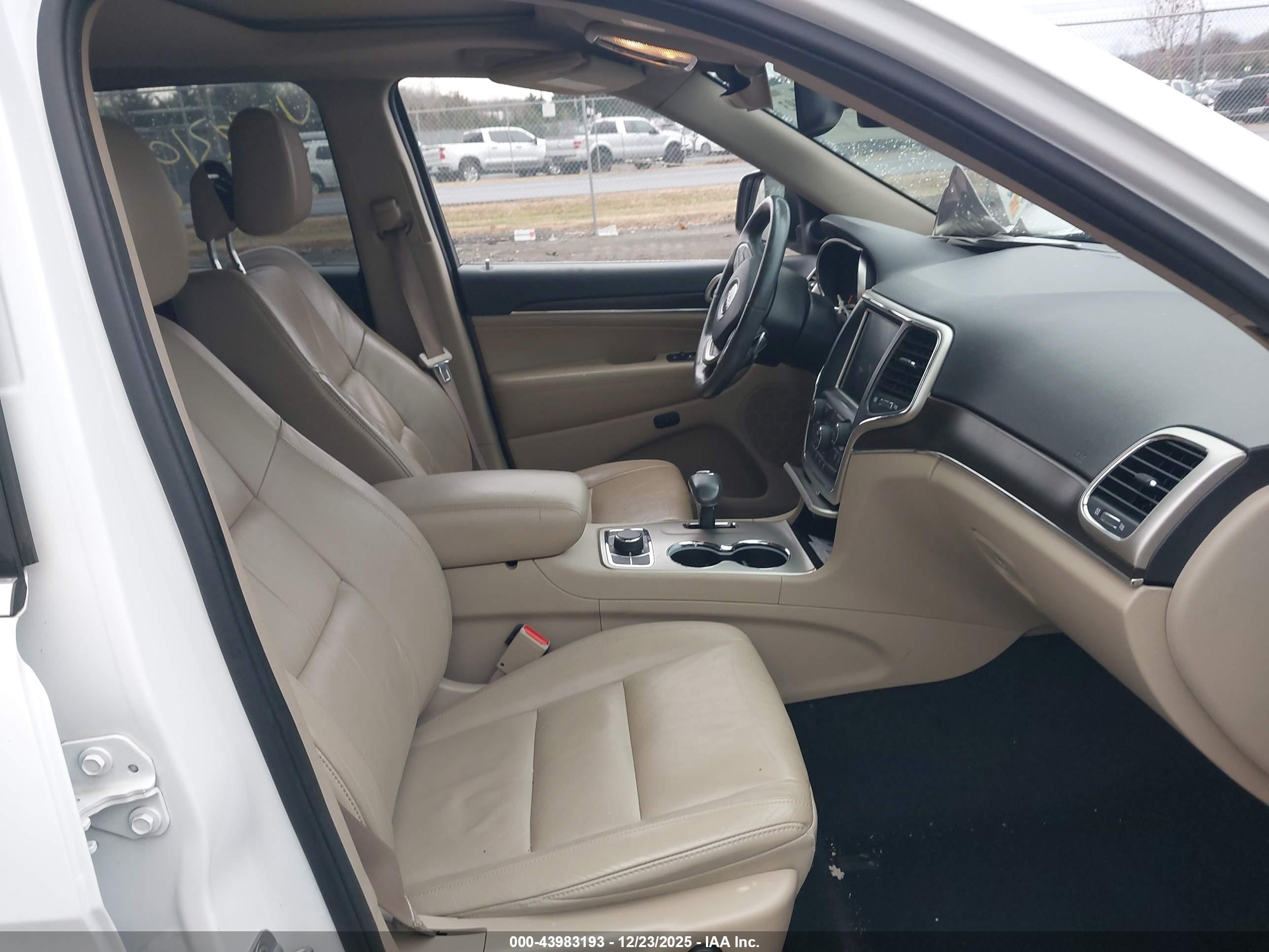 JEEP GRAND image 5