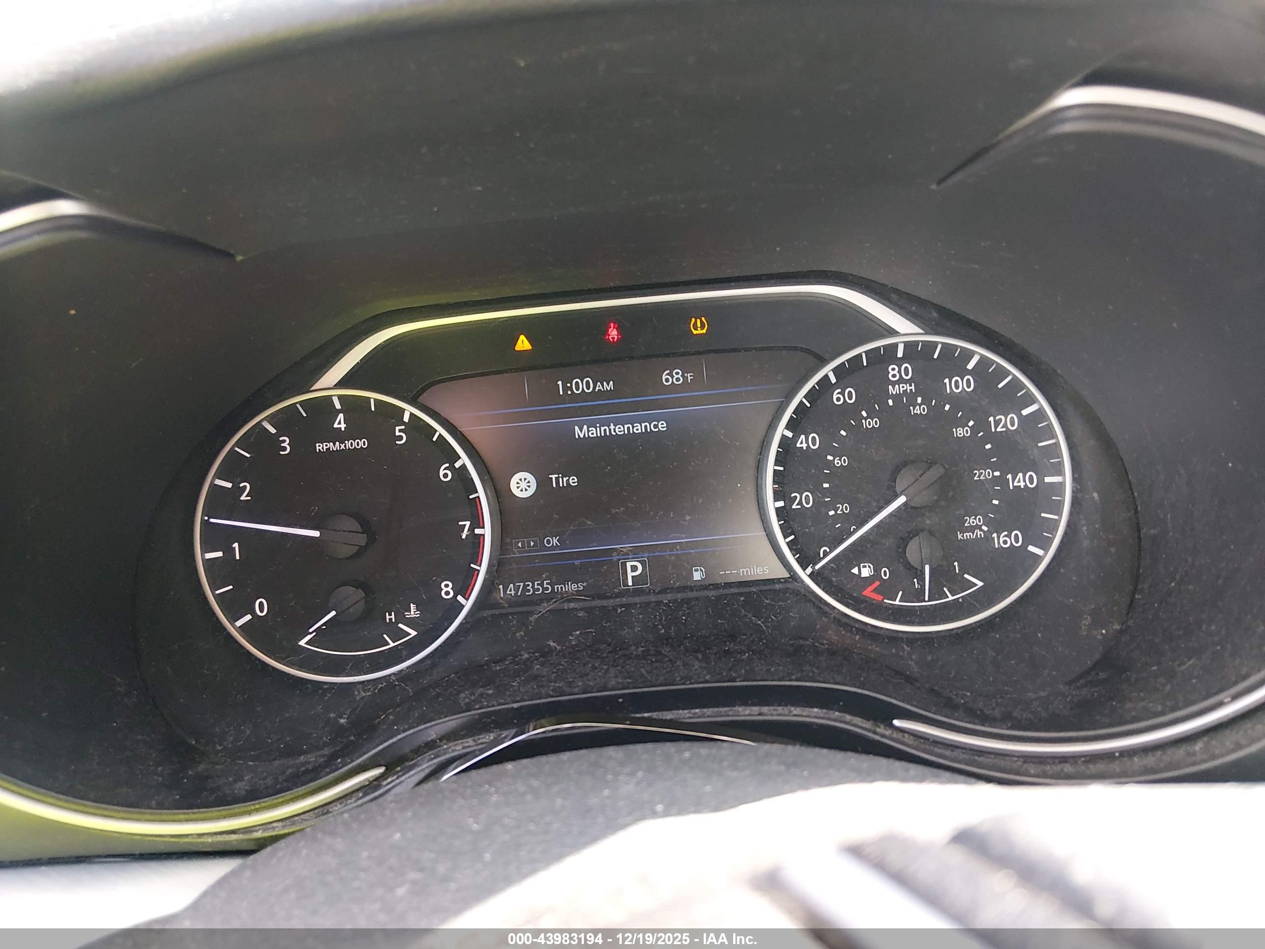 NISSAN MAXIMA image 7