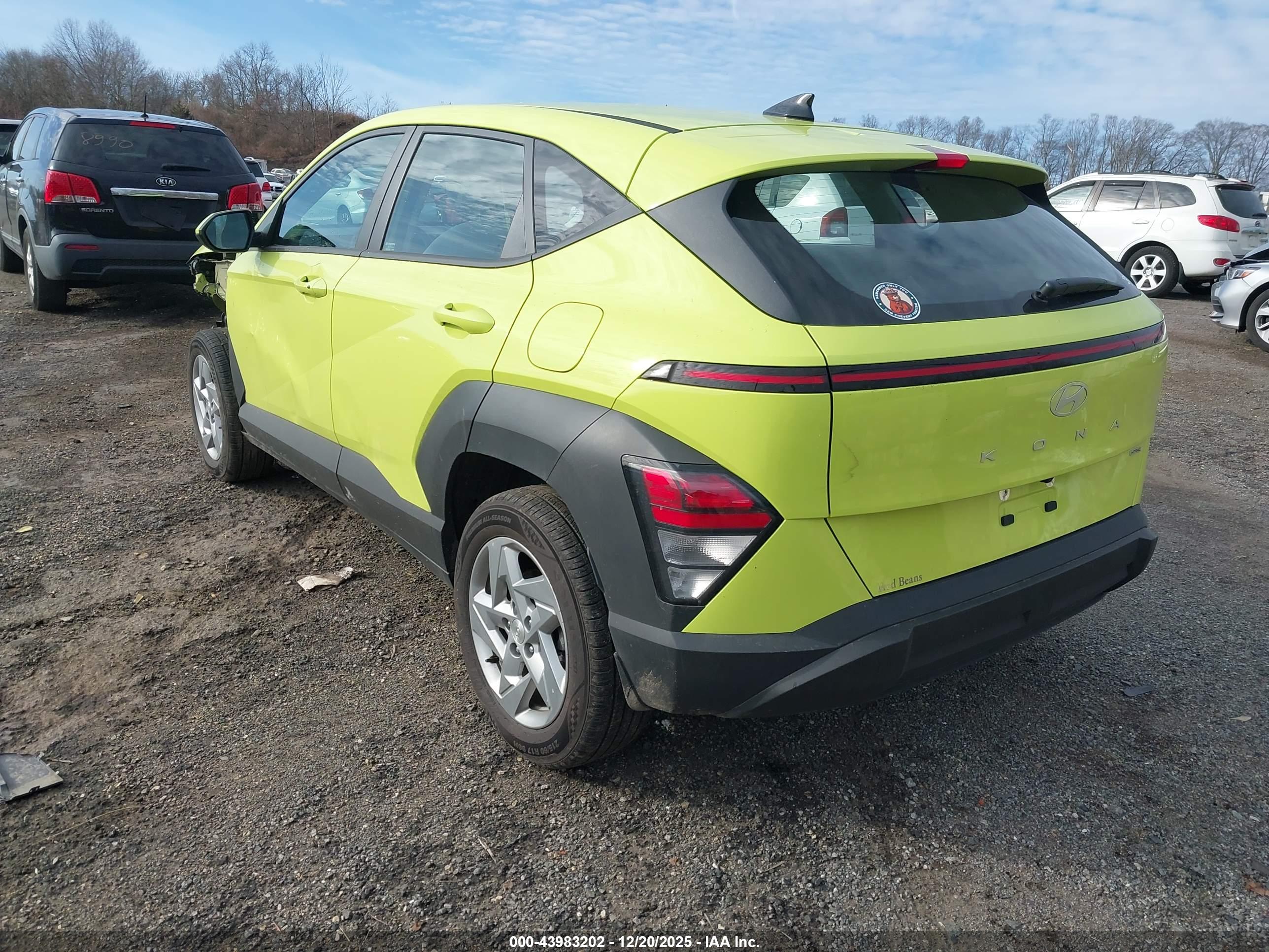 HYUNDAI KONA image 3