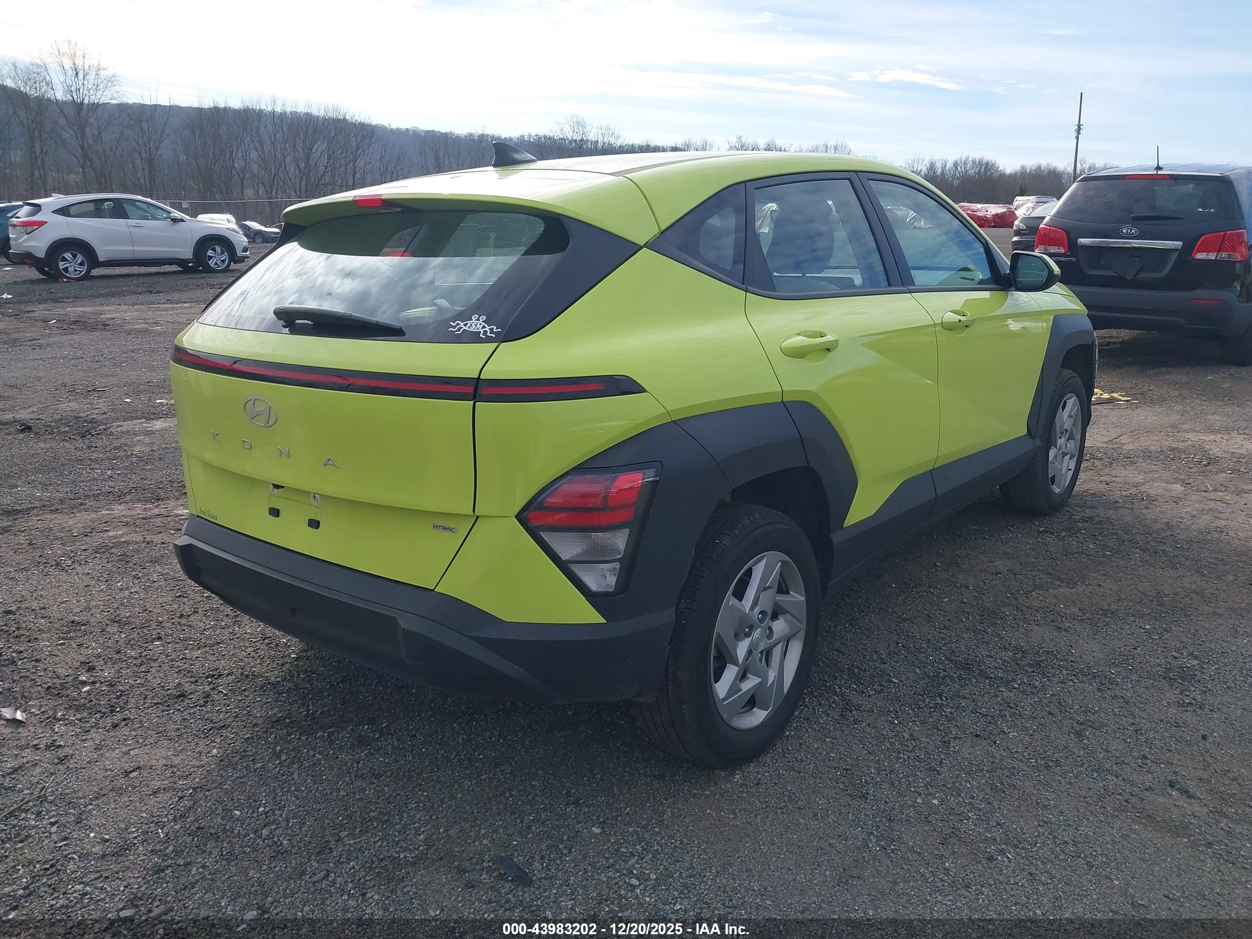 HYUNDAI KONA image 4