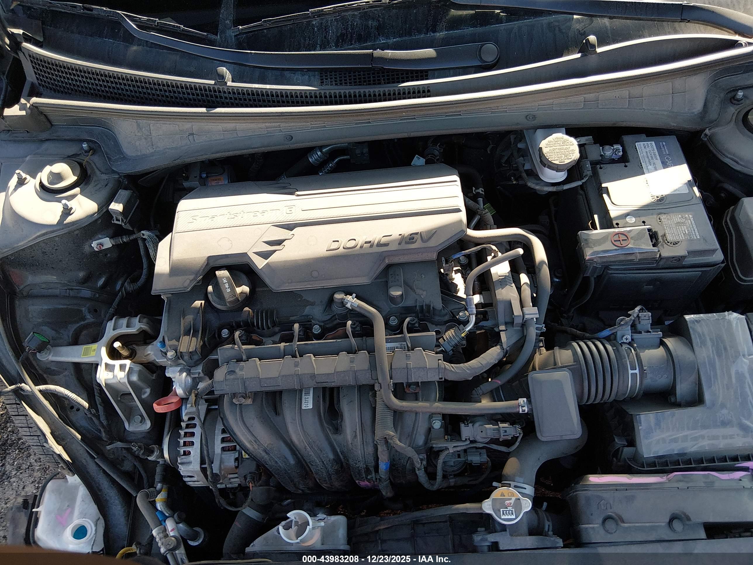 HYUNDAI ELANTRA image 10