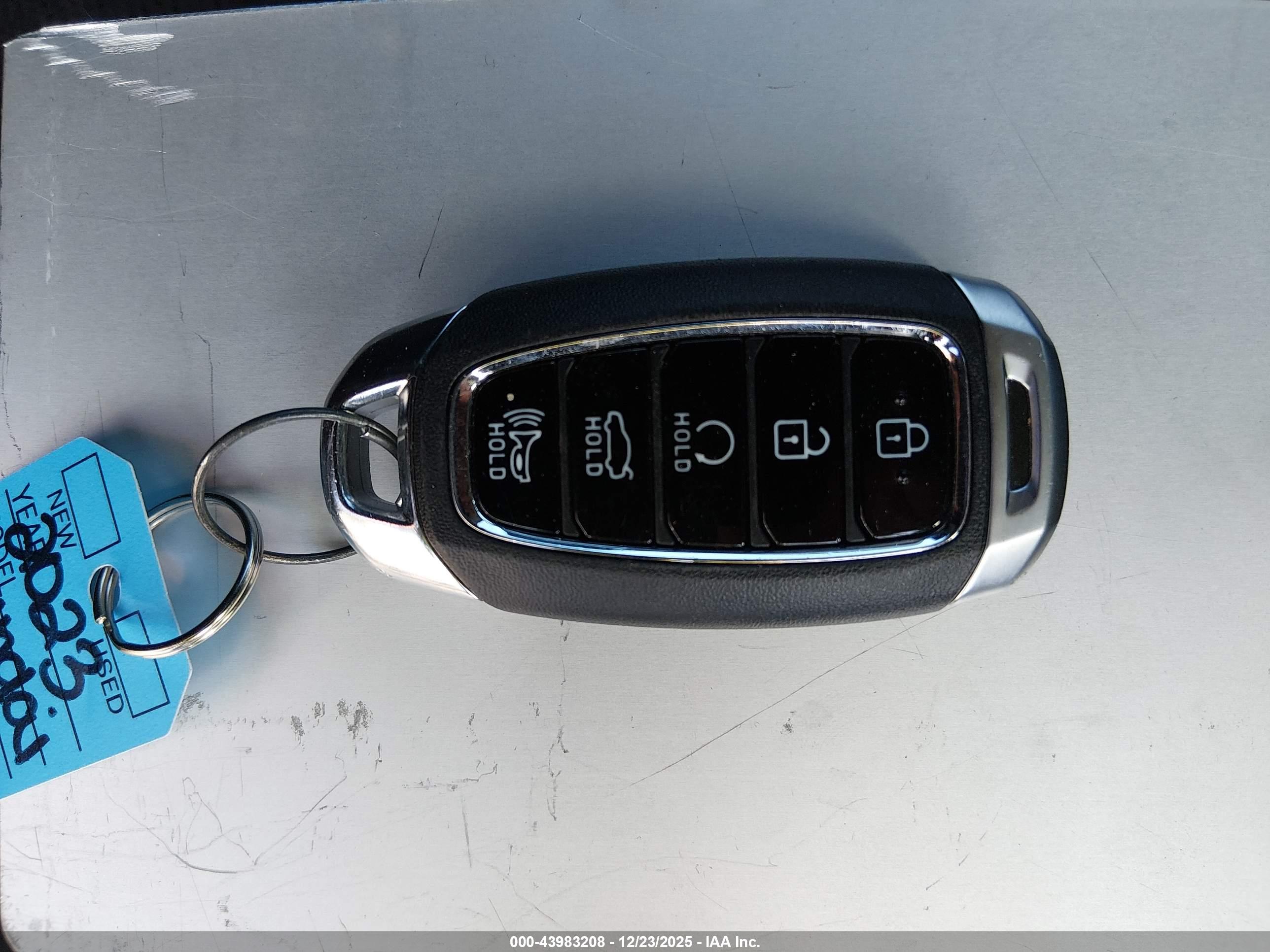 HYUNDAI ELANTRA image 11