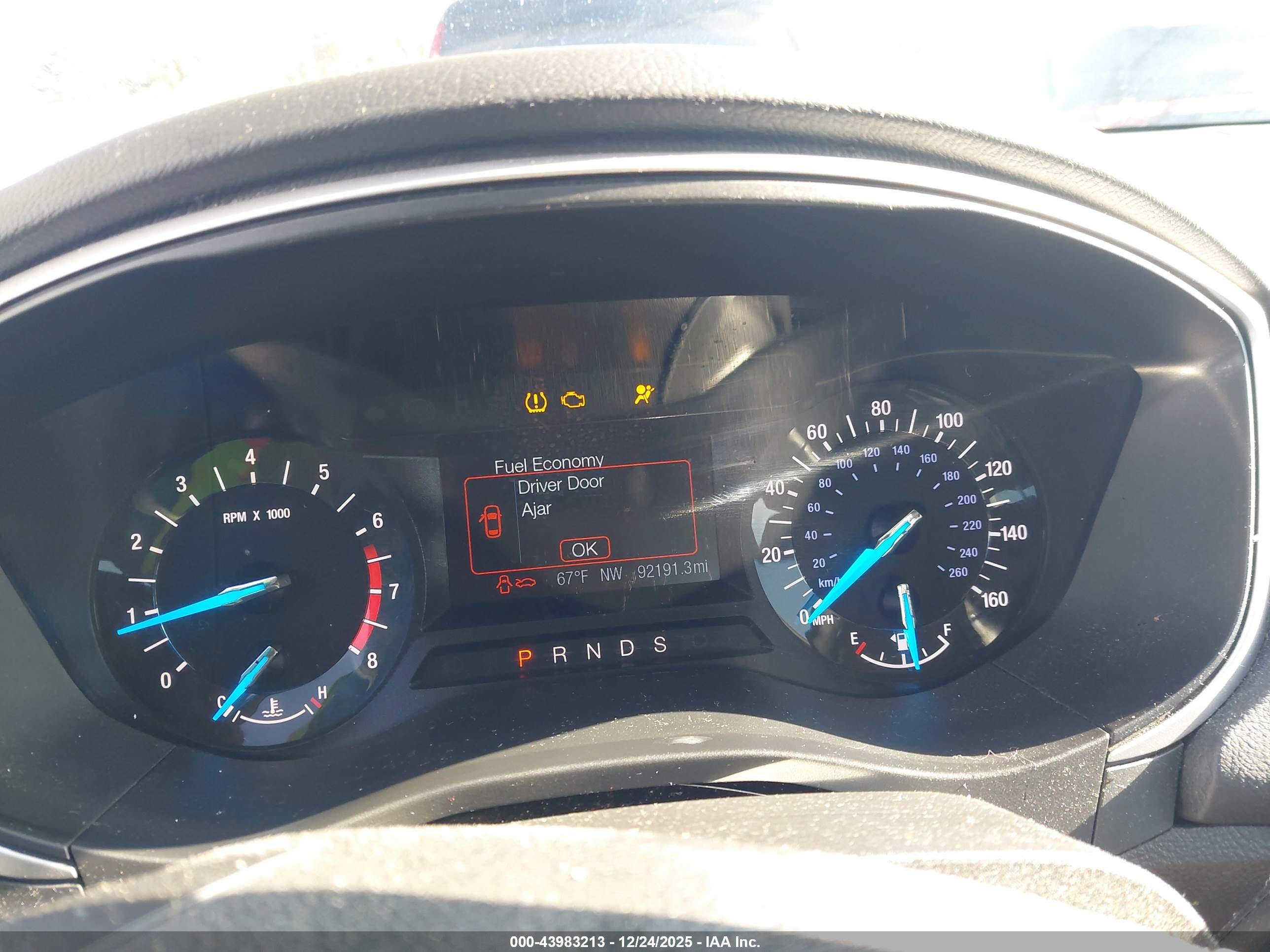 FORD FUSION image 7