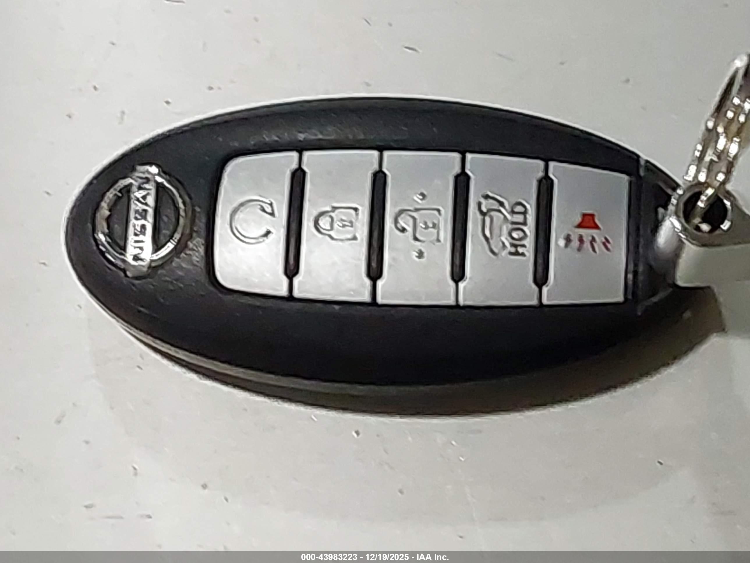 NISSAN PATHFINDER image 11