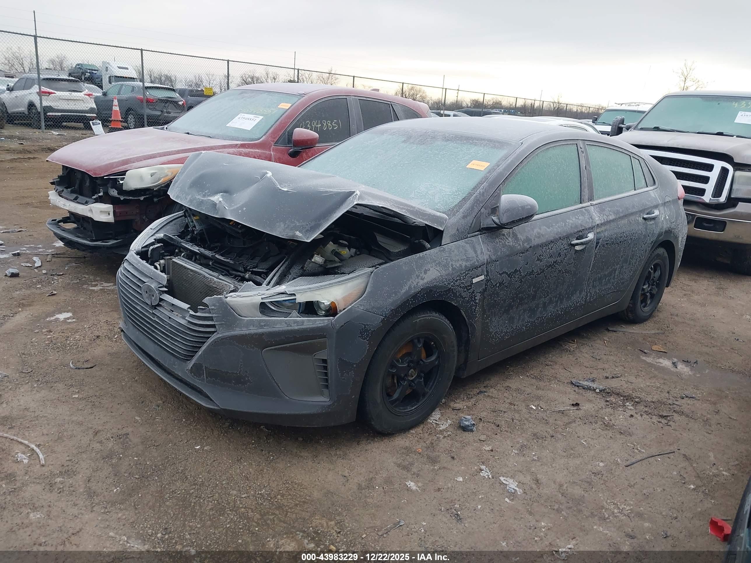 HYUNDAI IONIQ image 2