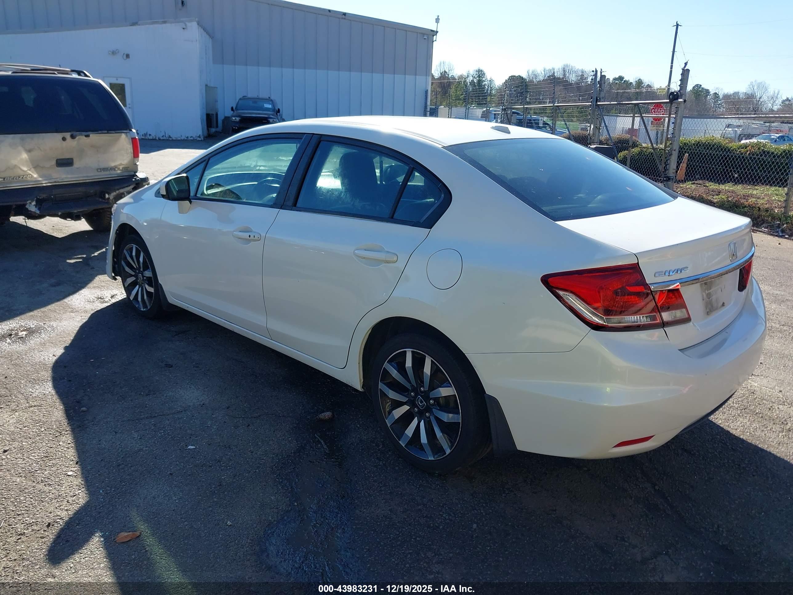 HONDA CIVIC image 3