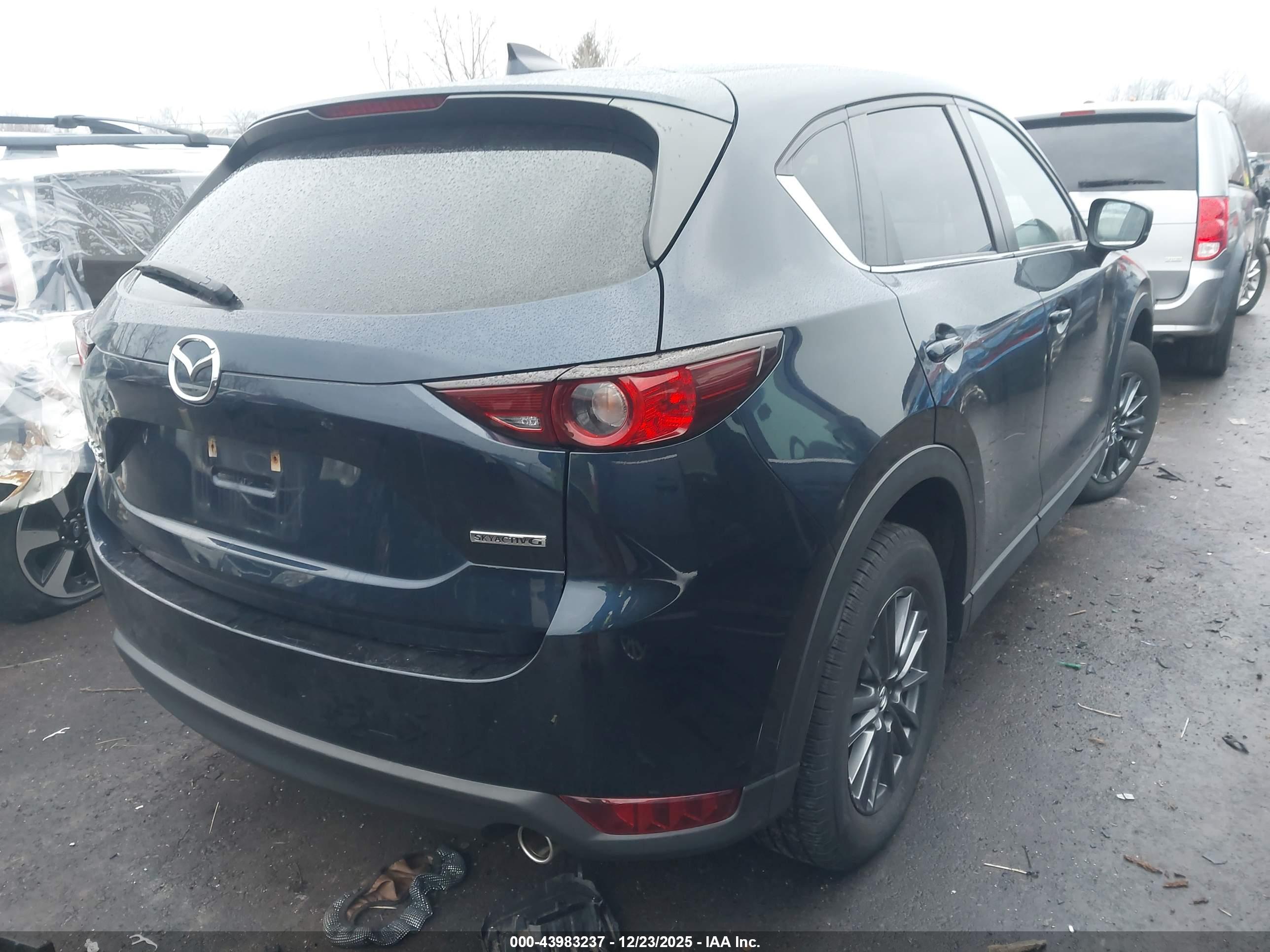 MAZDA CX-5 image 4