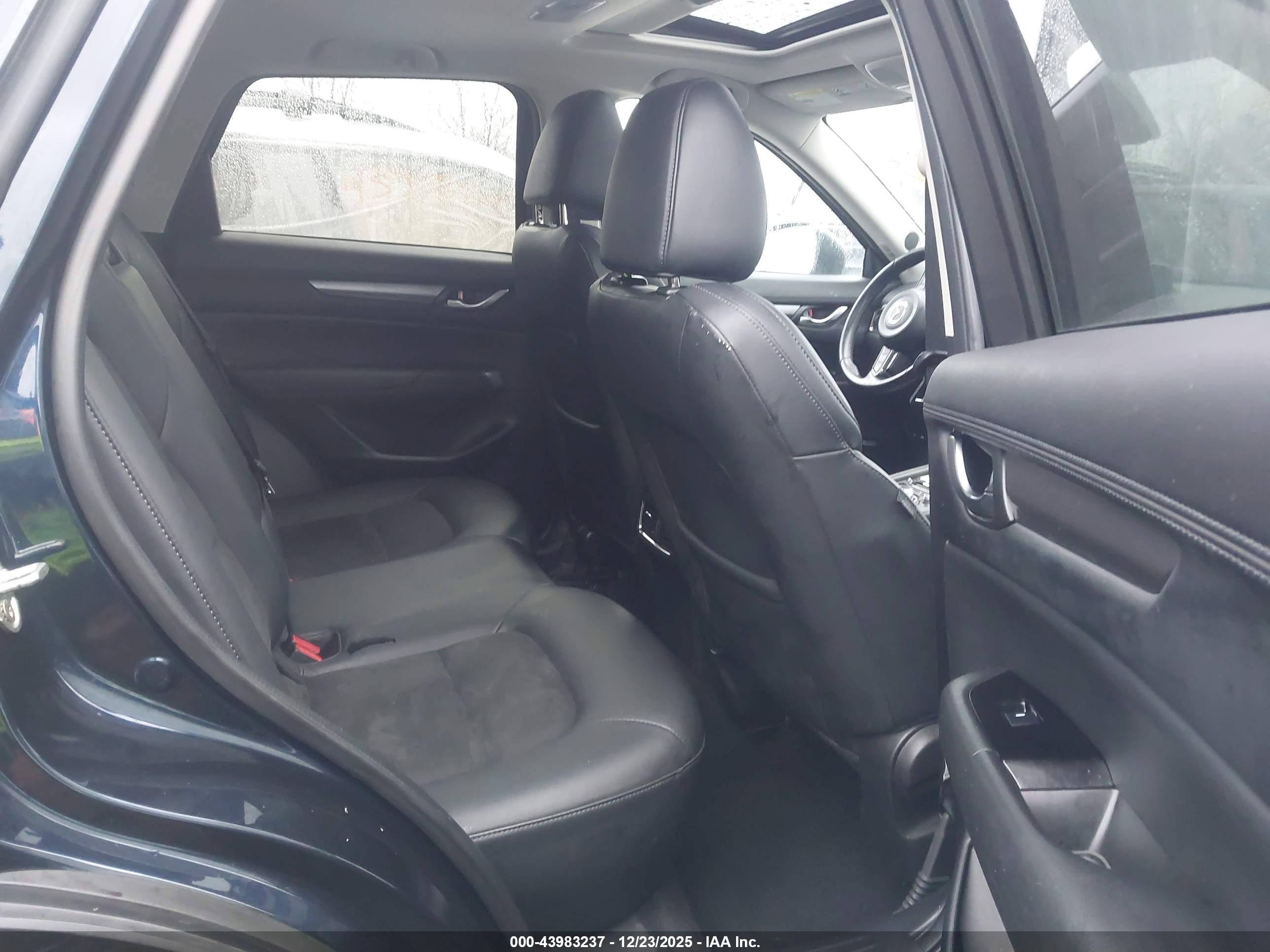 MAZDA CX-5 image 8