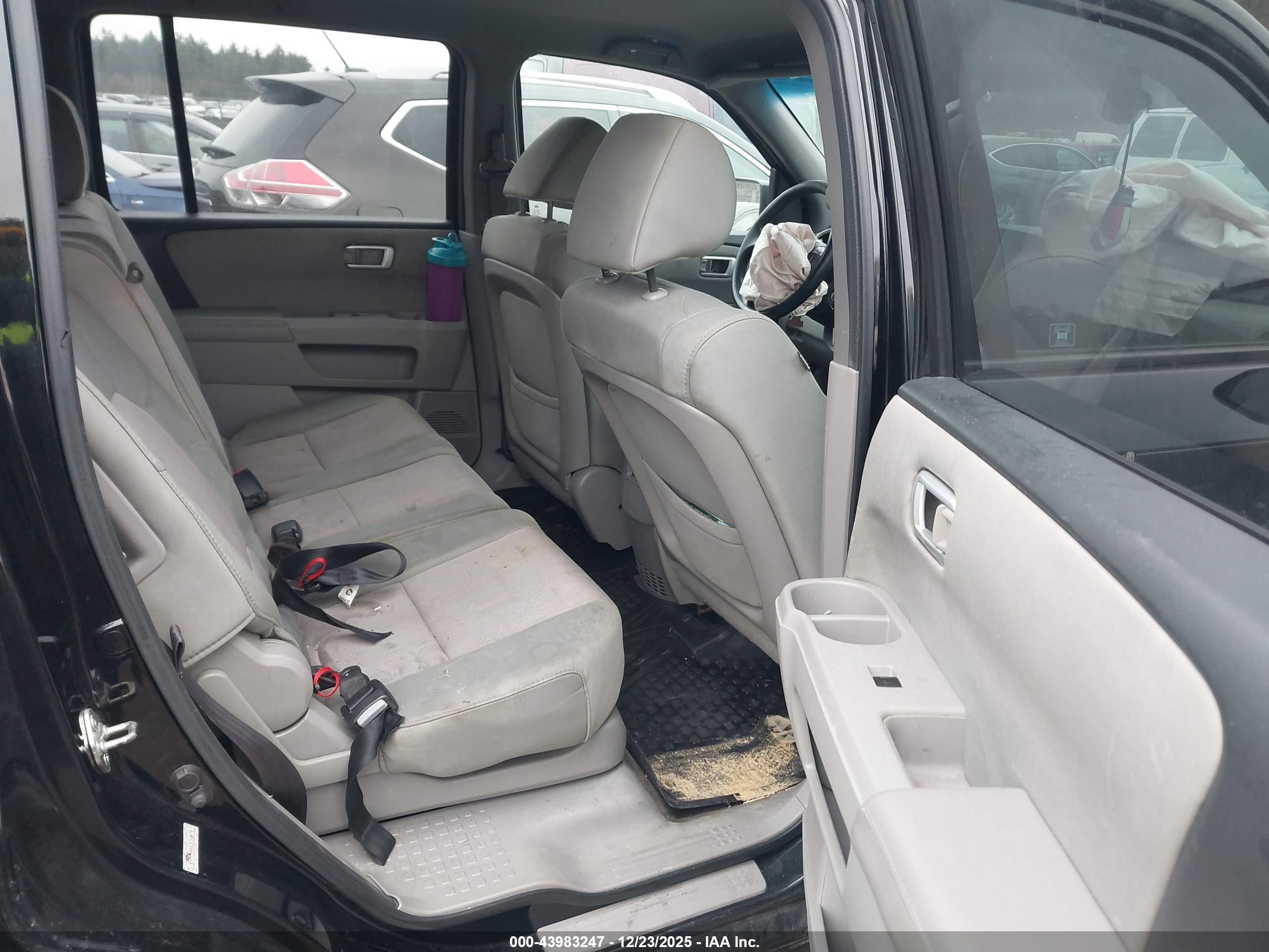 HONDA PILOT image 8